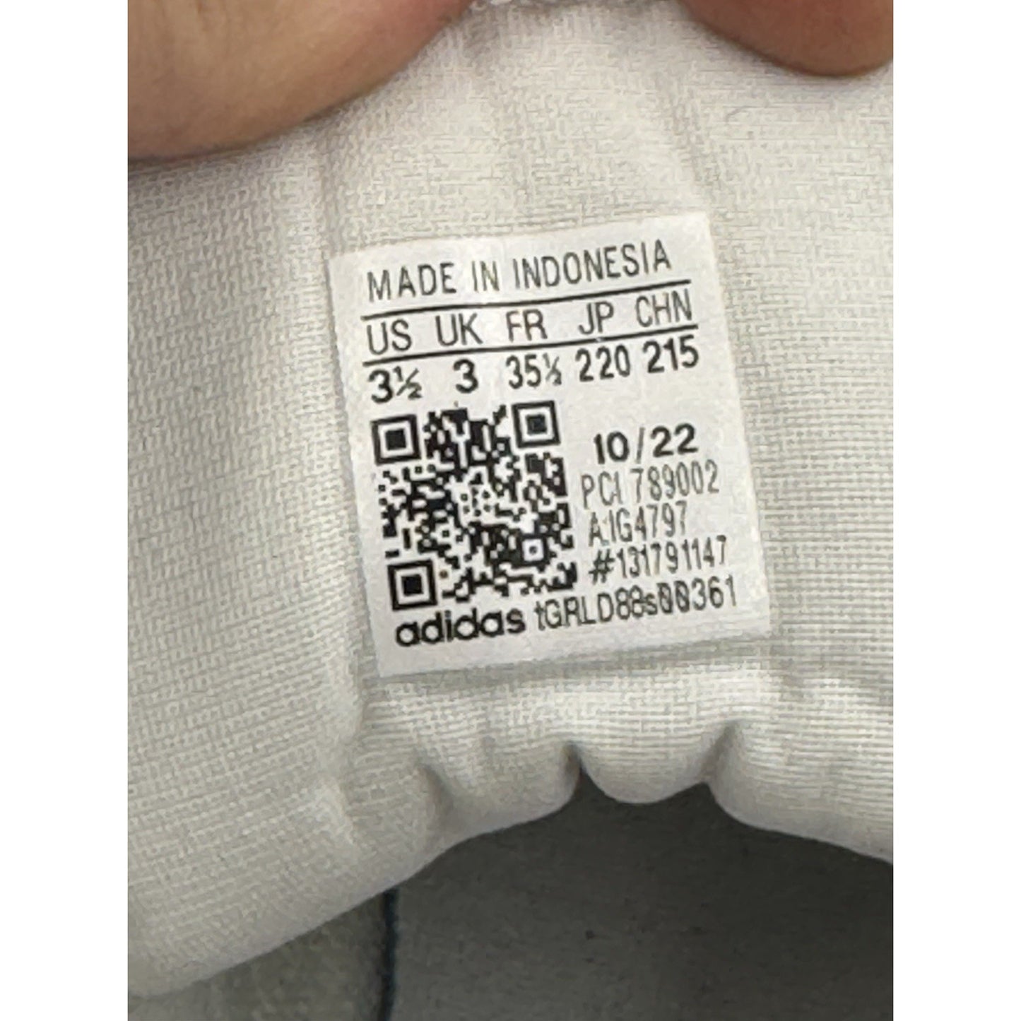 Size 3.5 Adidas Top Ten IG4797