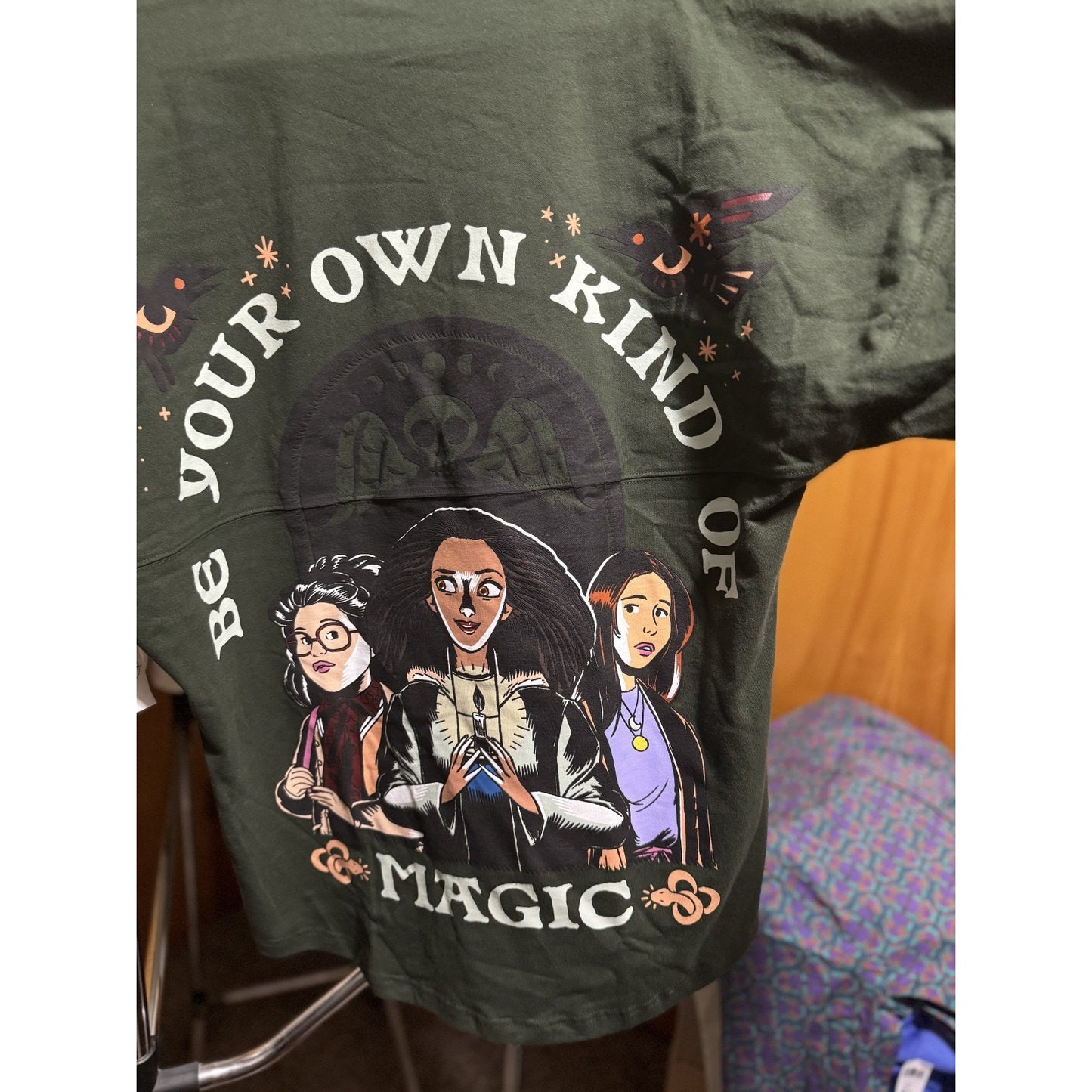 NEW Disney Parks Spirit Jersey Medium Green Halloween Hocus Pocus Be Your Magic
