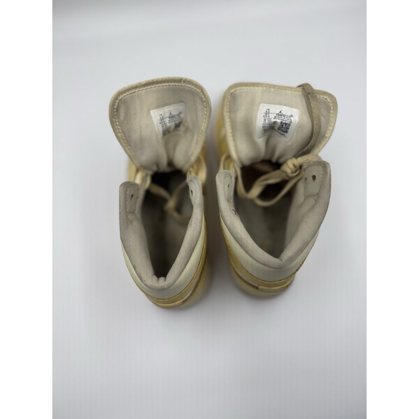 Size 9.5 - Air Jordan 1 Mid Pale Vanilla Gold W NBS320