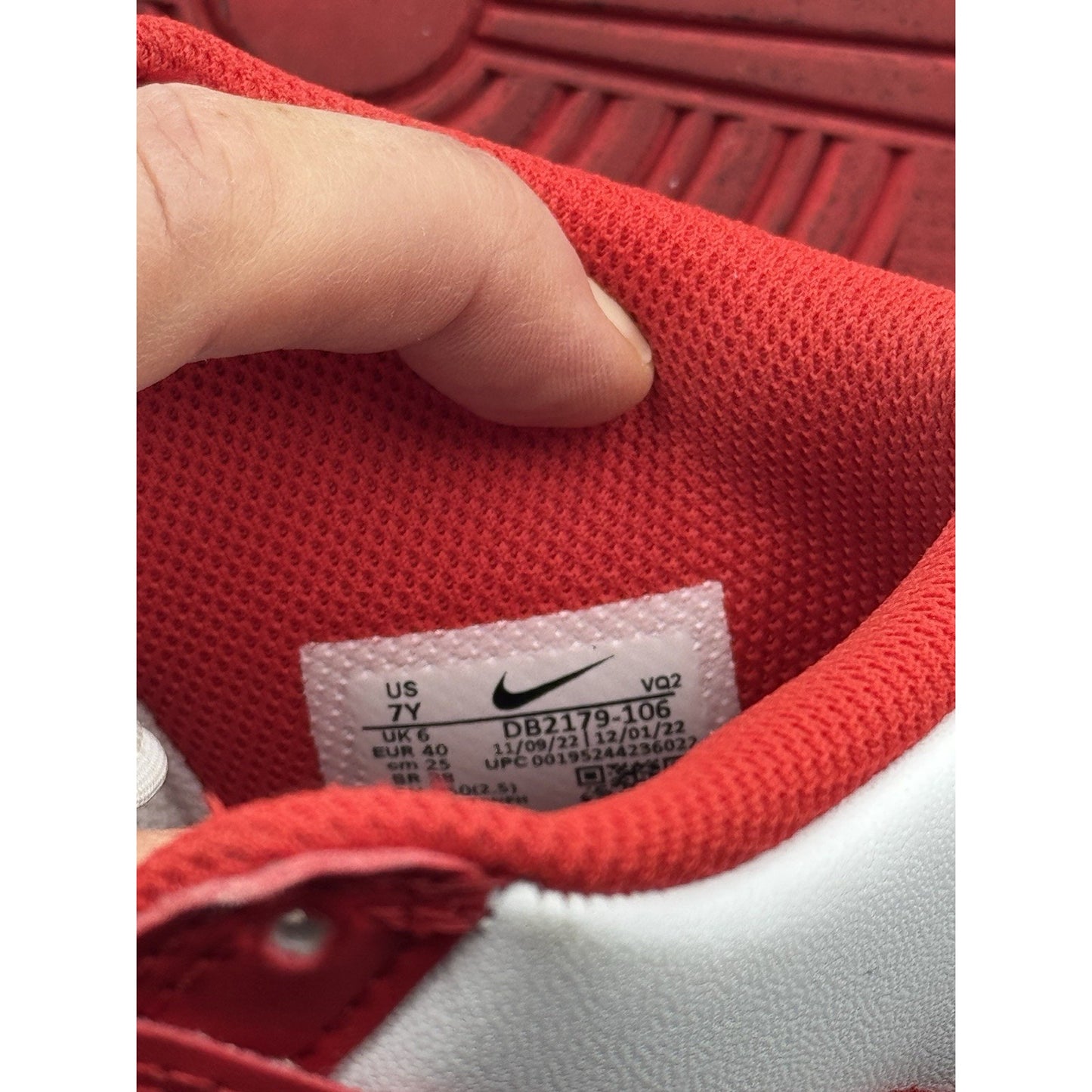 Size 6 (GS) - Nike Dunk High Championship Red NBS305