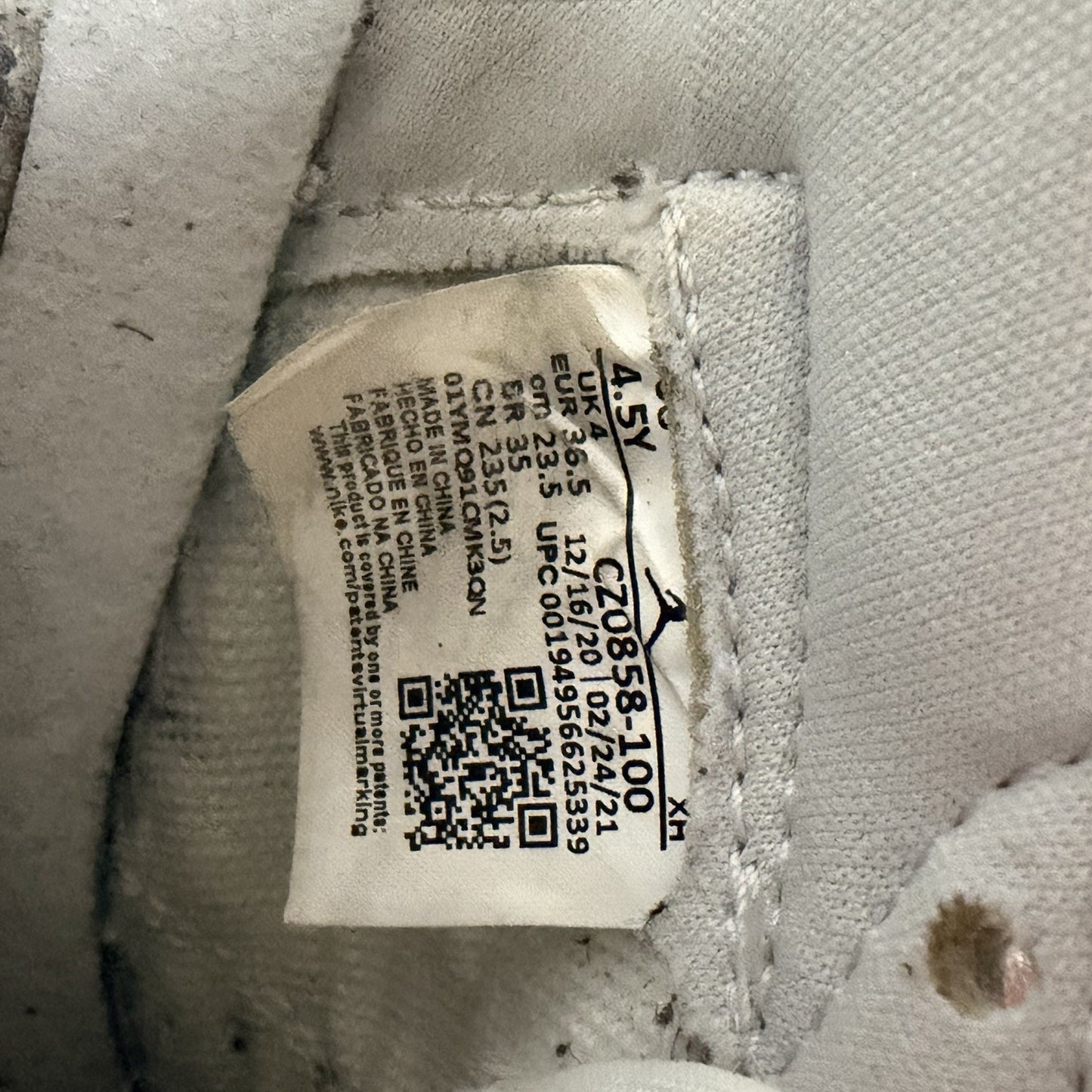 Size 4.5 (GS) - Jordan 1 Retro OG 2021 Mid Neutral Greyi