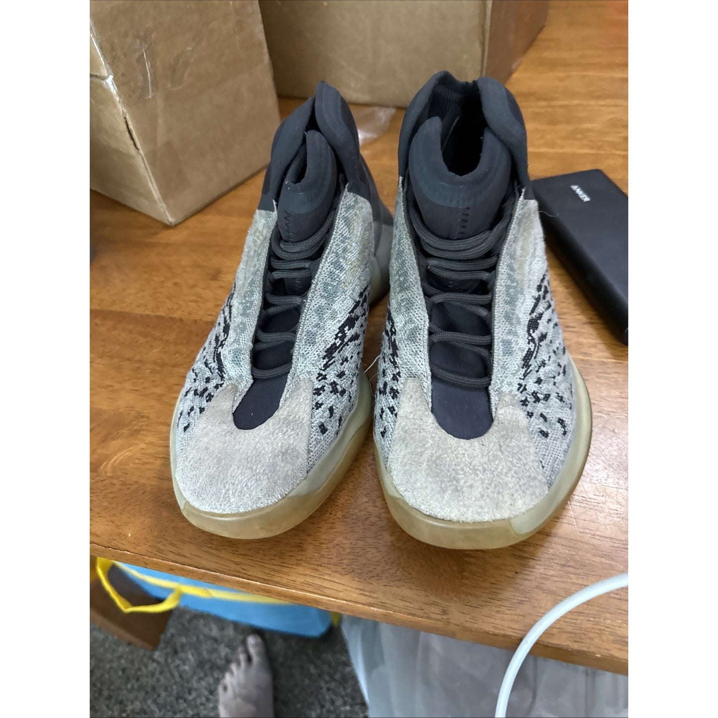 Size 9 - adidas Yeezy Quantum Sea Teal NBS110