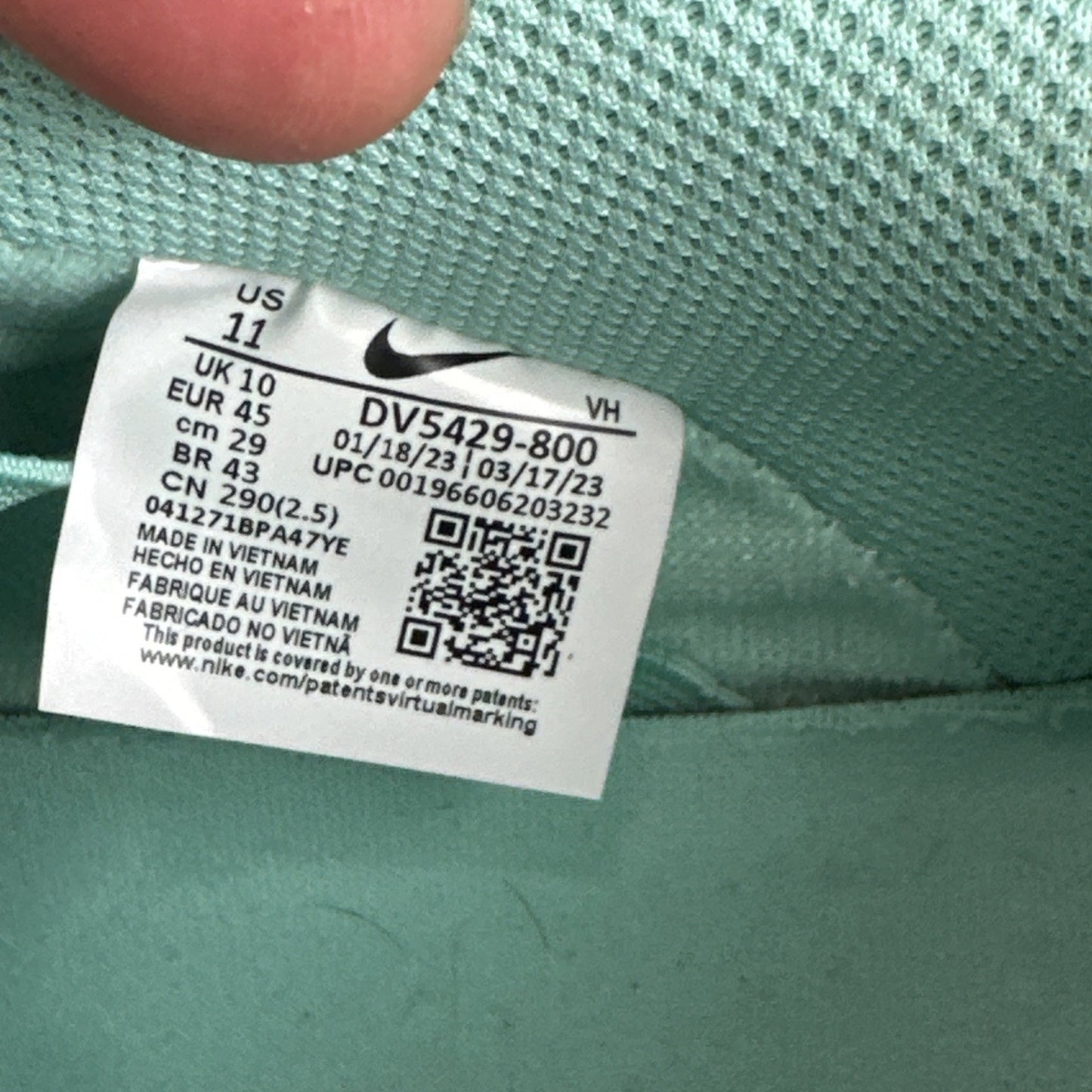 Size 11 - Nike Dunk SB Low Orange Emerald Rise
