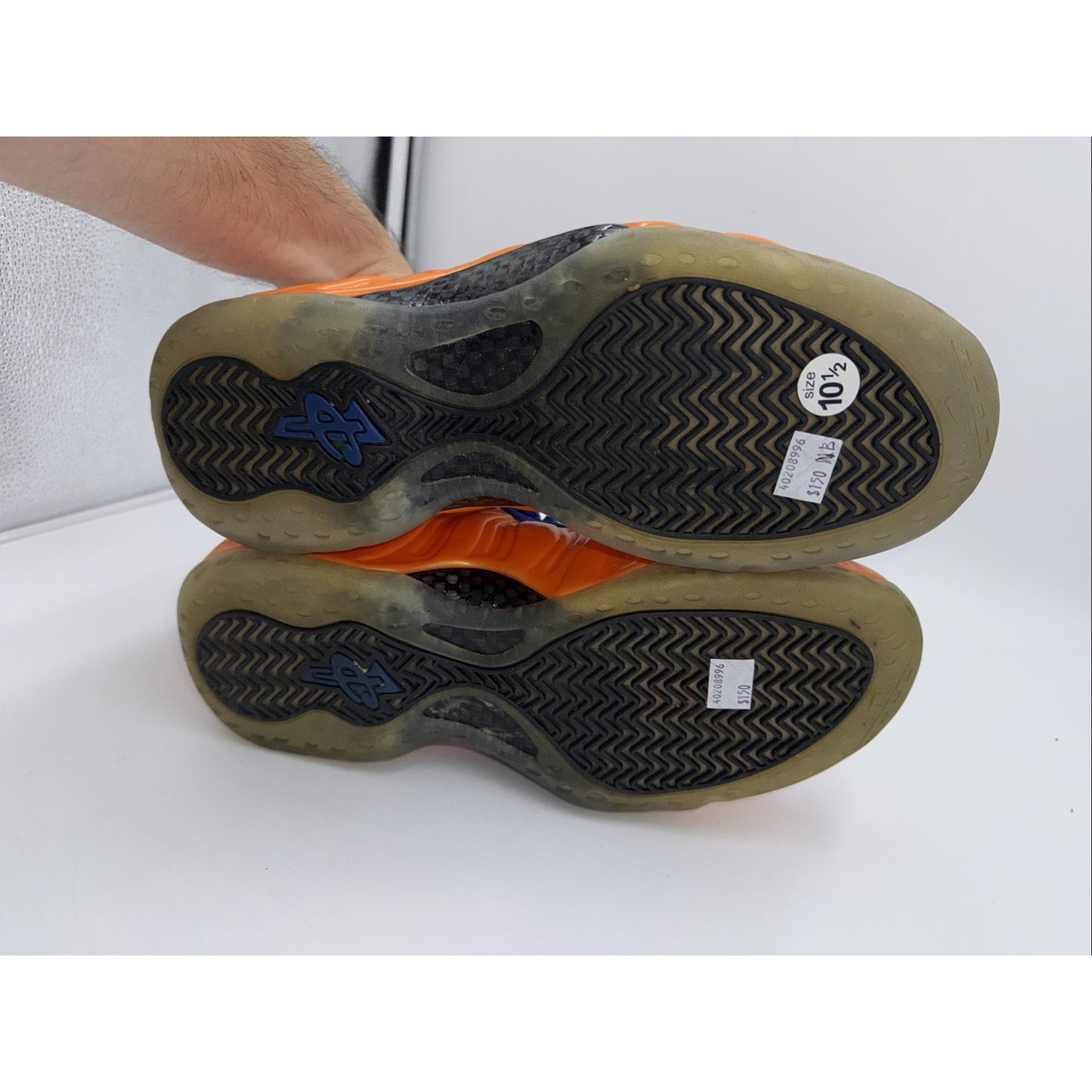 Size 10.5 - Nike Air Foamposite One Knicks