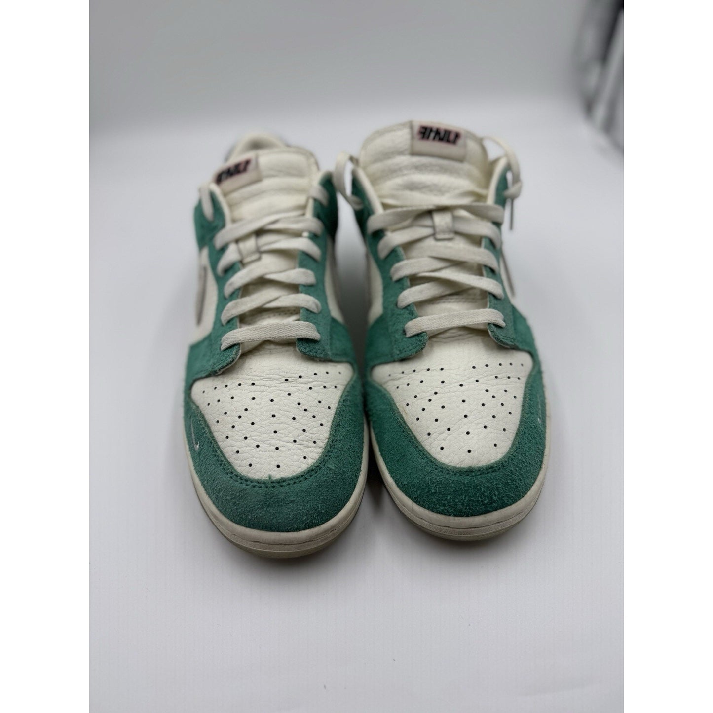 Size 10.5 - Nike Kasina x Dunk Low Road Sign BS612