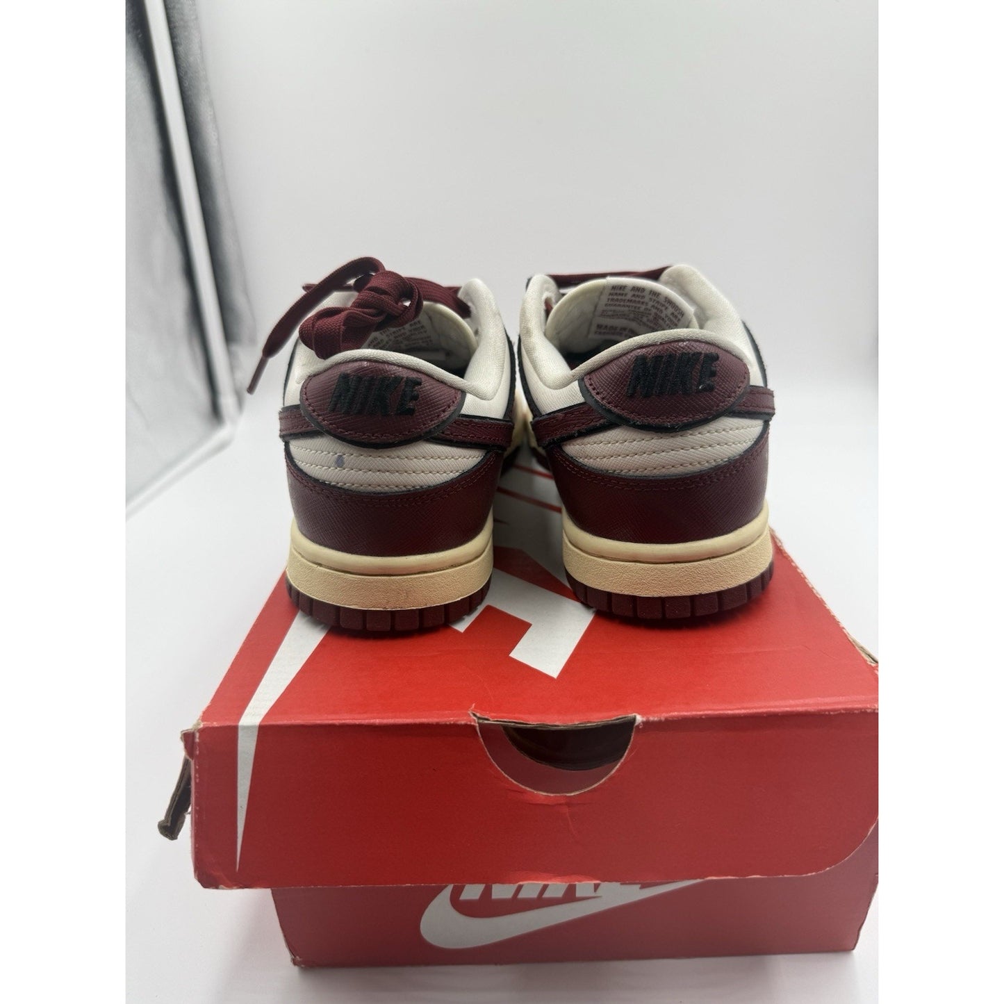 Size 5 - Nike Dunk SE Low Sisterhood - Team Red W