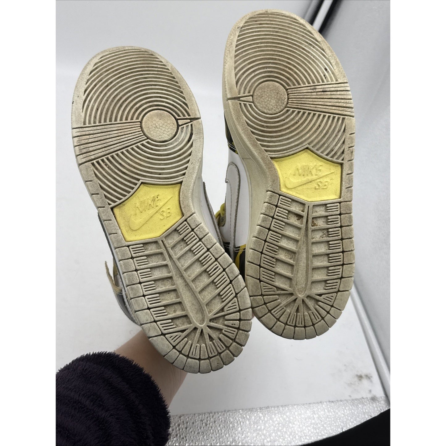 Size 7 - Nike Dunk Premium SB QS High De La Soul