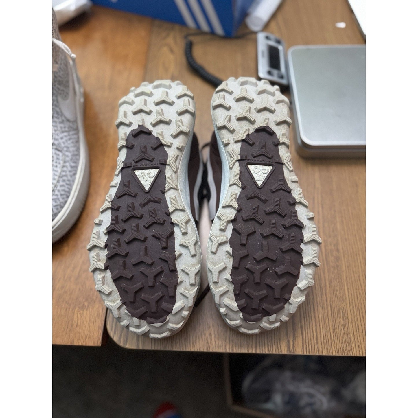 Size 10 - Nike ACG Lowcate Earth