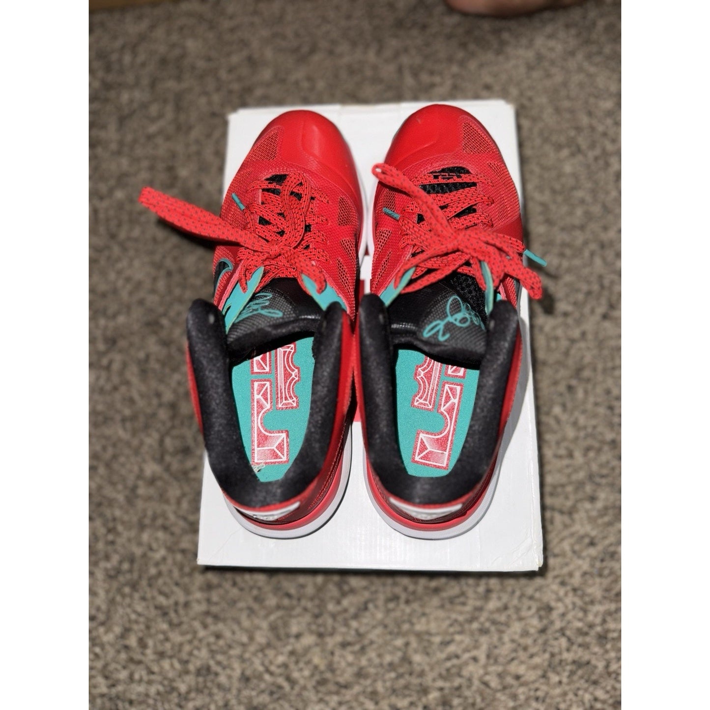Size 10.5 - Nike LeBron 9 Low Liverpool BS495