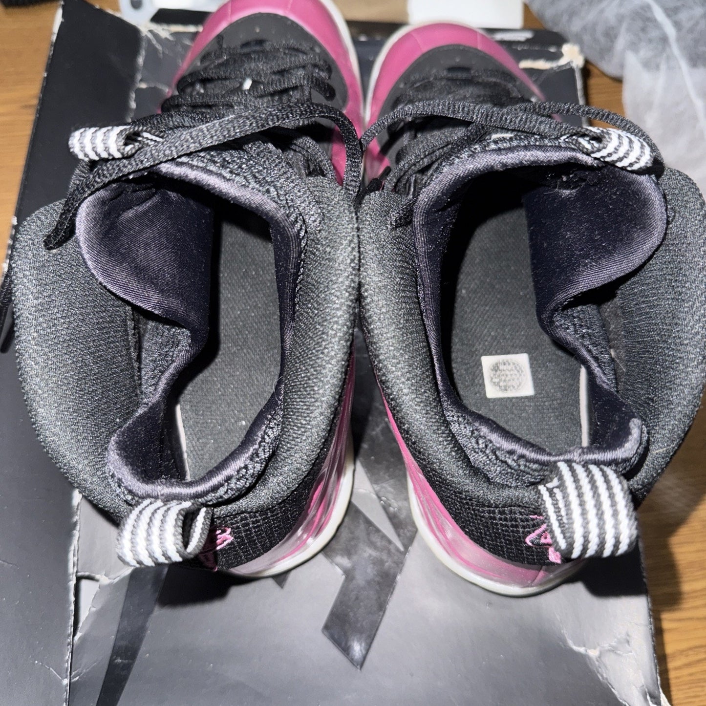 Nike Little Posite One GS Pink Foamposite DX1947-600 Size 7Y (Women’s Size 8.5)