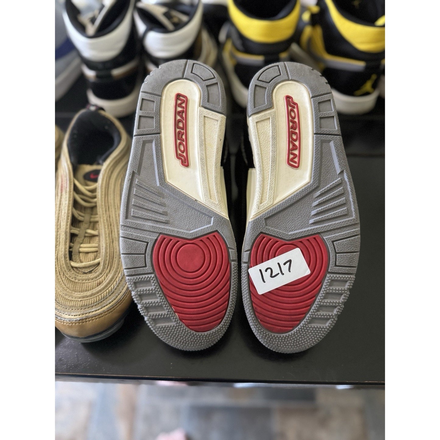 Size 9.5 - Jordan 3 Retro Mid Black Gold W NBS158