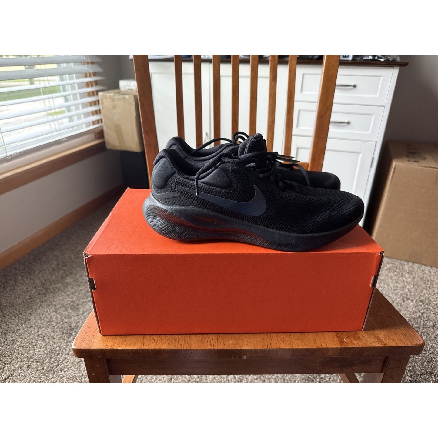 Size 10 Wide Nike Revolution 7 Wide Black Running Comfort Shoes Sneaker BS007