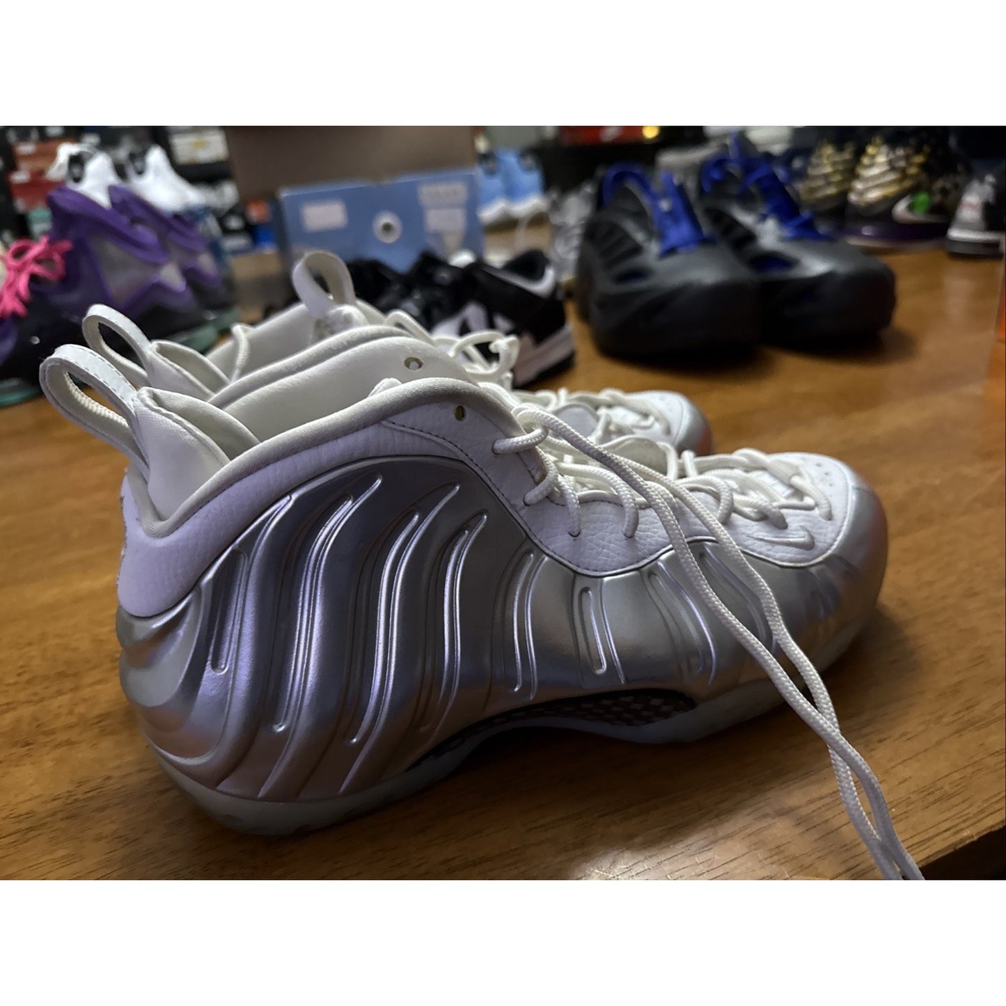 Size 8.5 - Nike Air Foamposite One Chrome W BS423