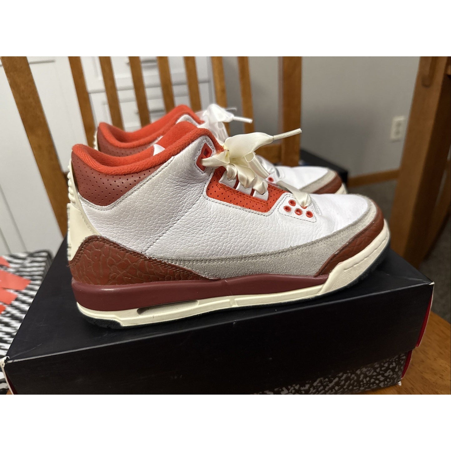 Air Jordan 3 Retro SE (GS) Mars Stone - Size 6.5Y BS153