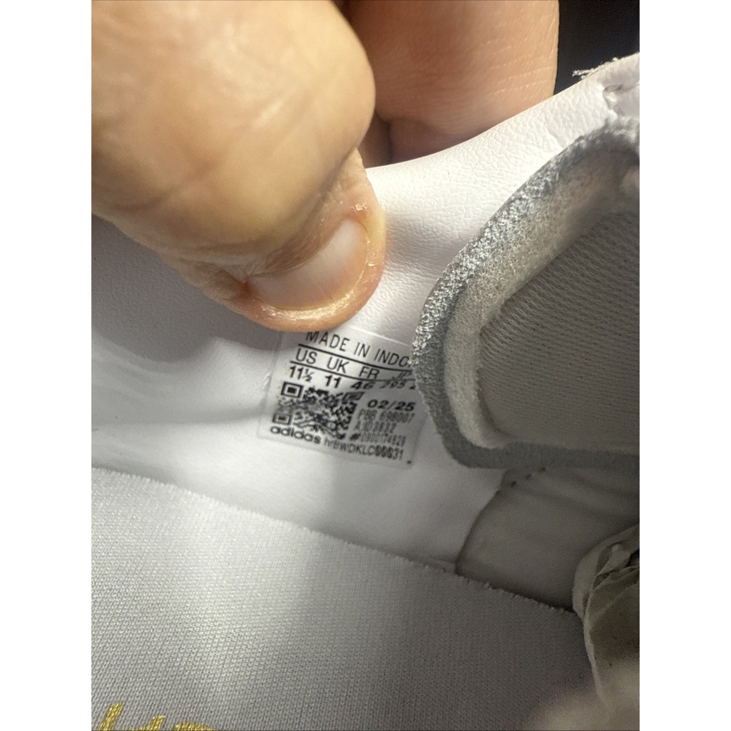 Size 11.5 - adidas Predator 24 League Freestyle Low White Black Gum