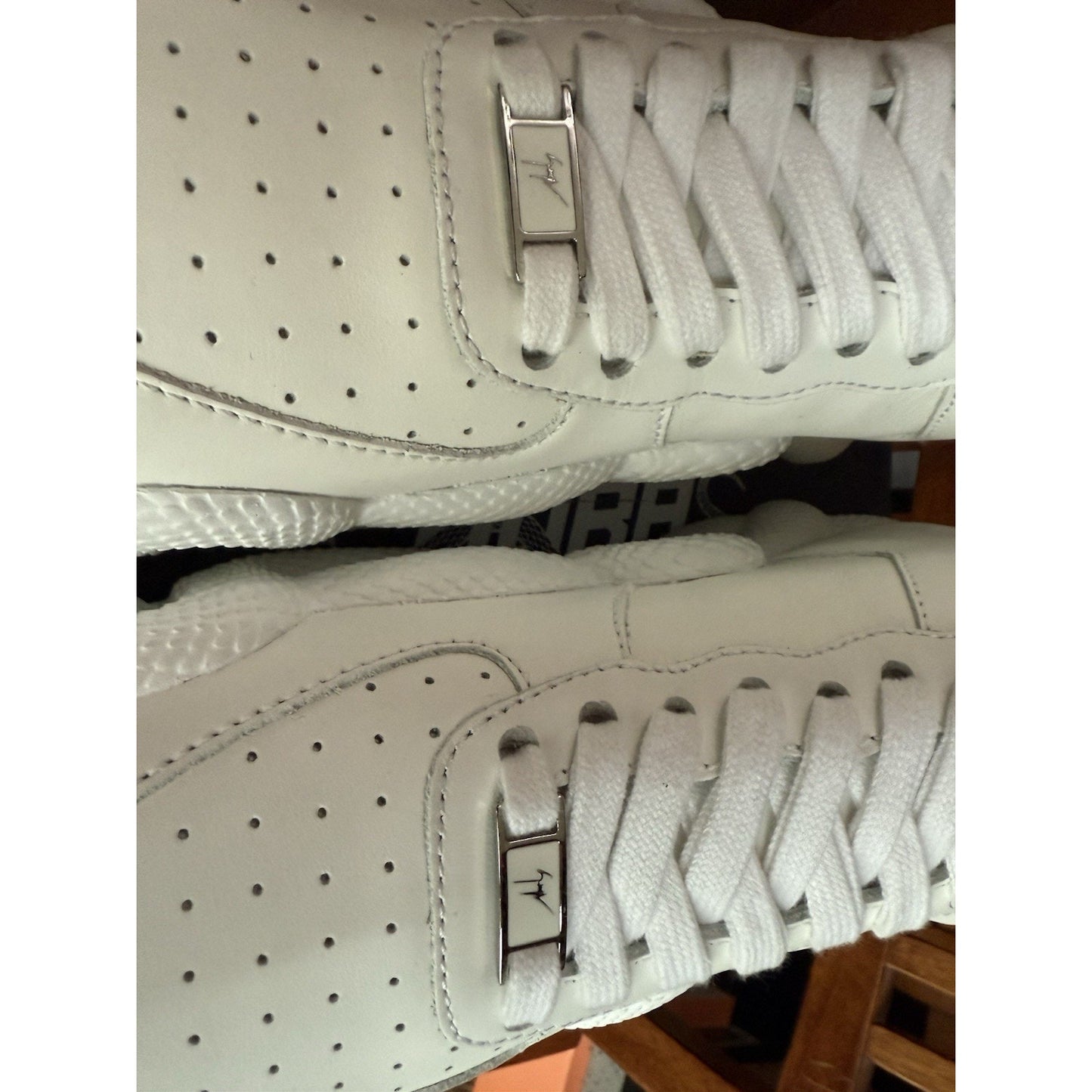 Size EU 43 US 9.5 / 10 - Giuseppe Zanotti Cobras White - RM20035-002 BS358