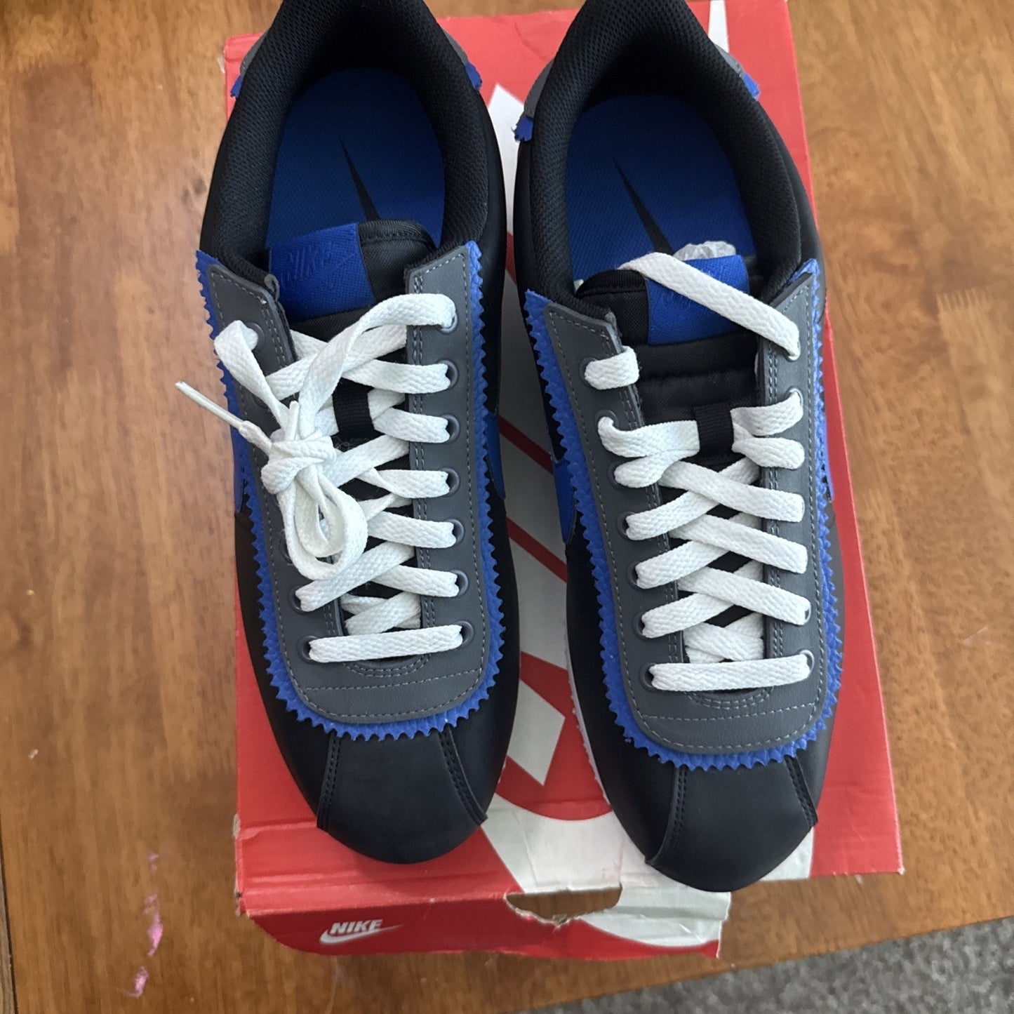 Size 9.5 - Nike Cortez Basic SE Game Royal BS427