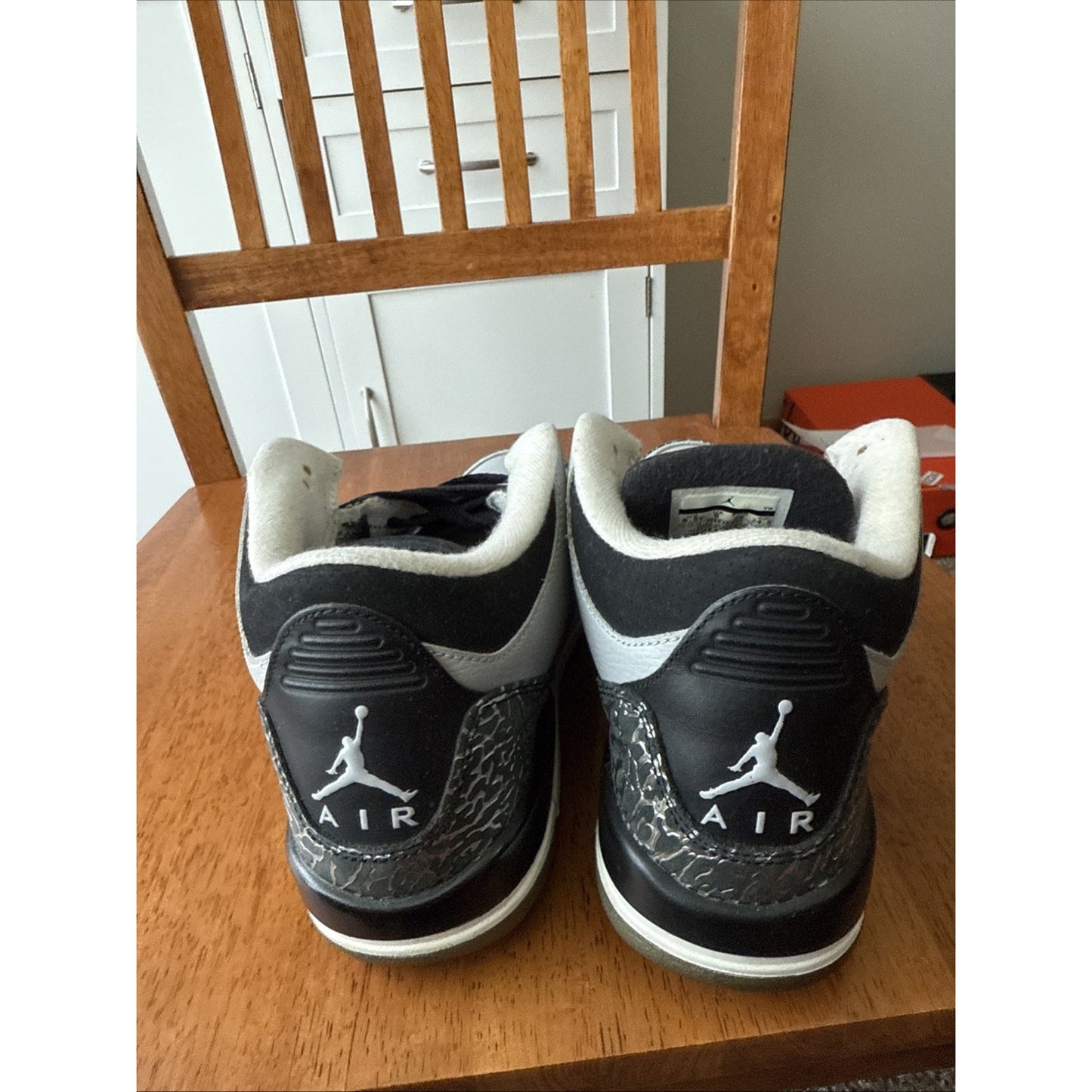 Size 6.5y Jordan 3 Retro Wolf Grey 398614-004 BS247