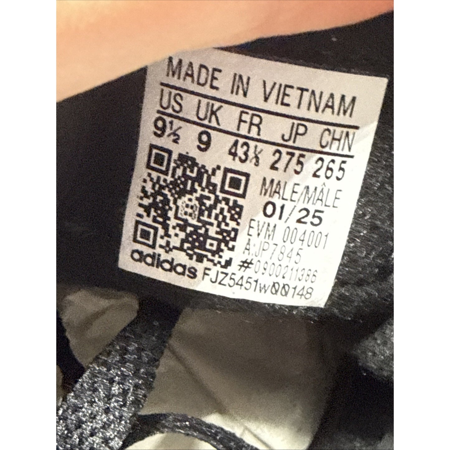 Size 9.5 - adidas Lionel Messi x Samba Inter Miami CF - Debossed Away Kit