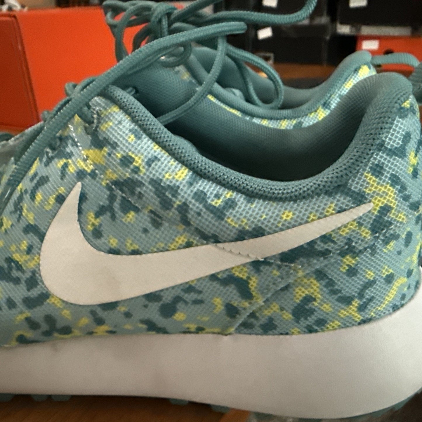 Size 6 Women’s Nike Golf Roshe Golf Next Nature 'Ocean Bliss Camo' NBS081