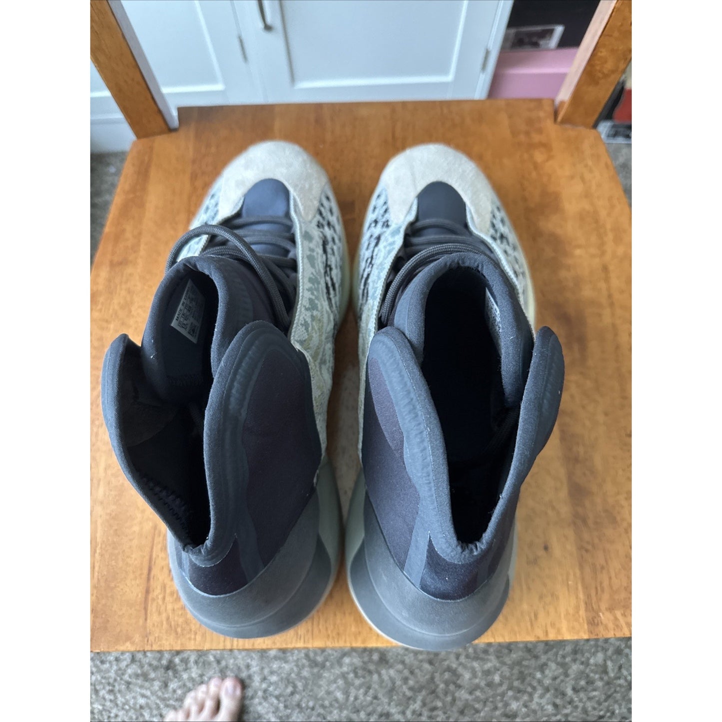 Size 13 - adidas Yeezy Quantum Sea Teal BS261