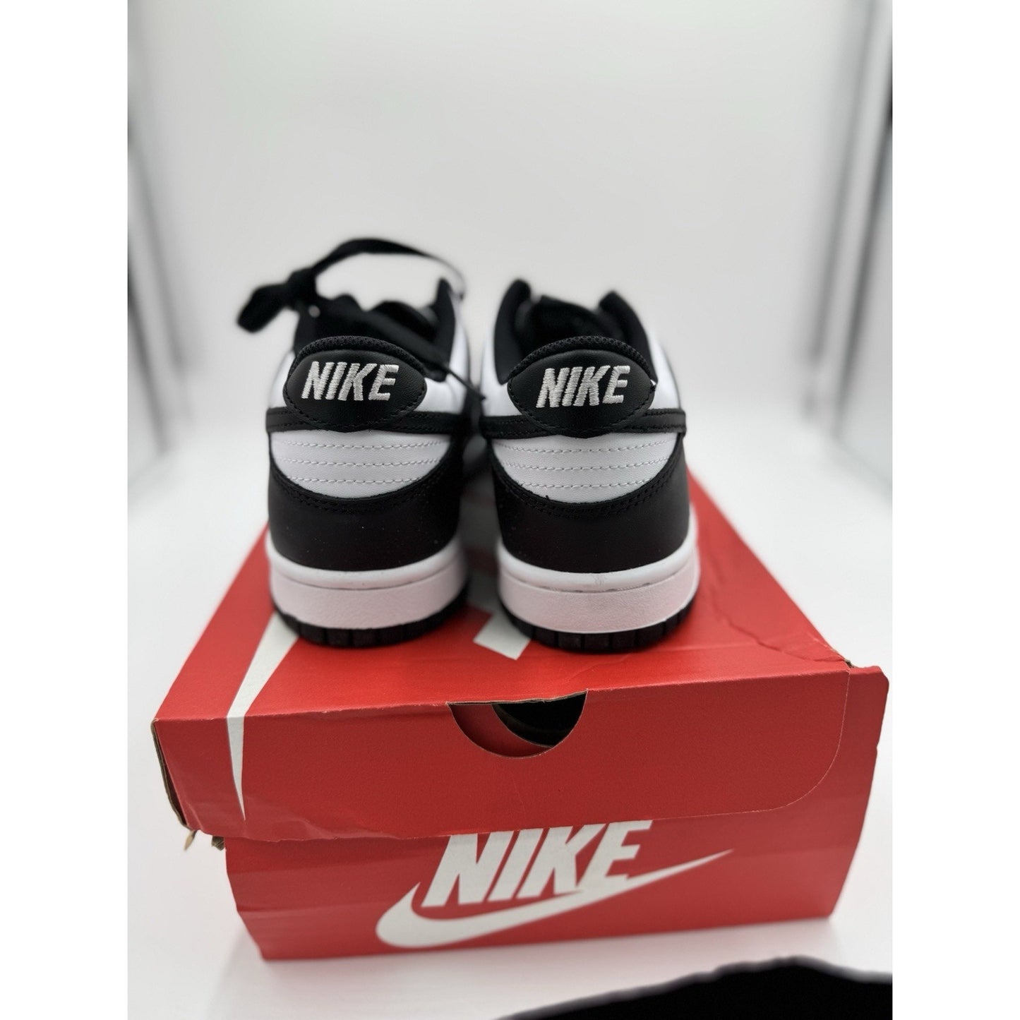 Size 6.5Y - Dunk Low GS Black white Leather (CW1590-100) bs876