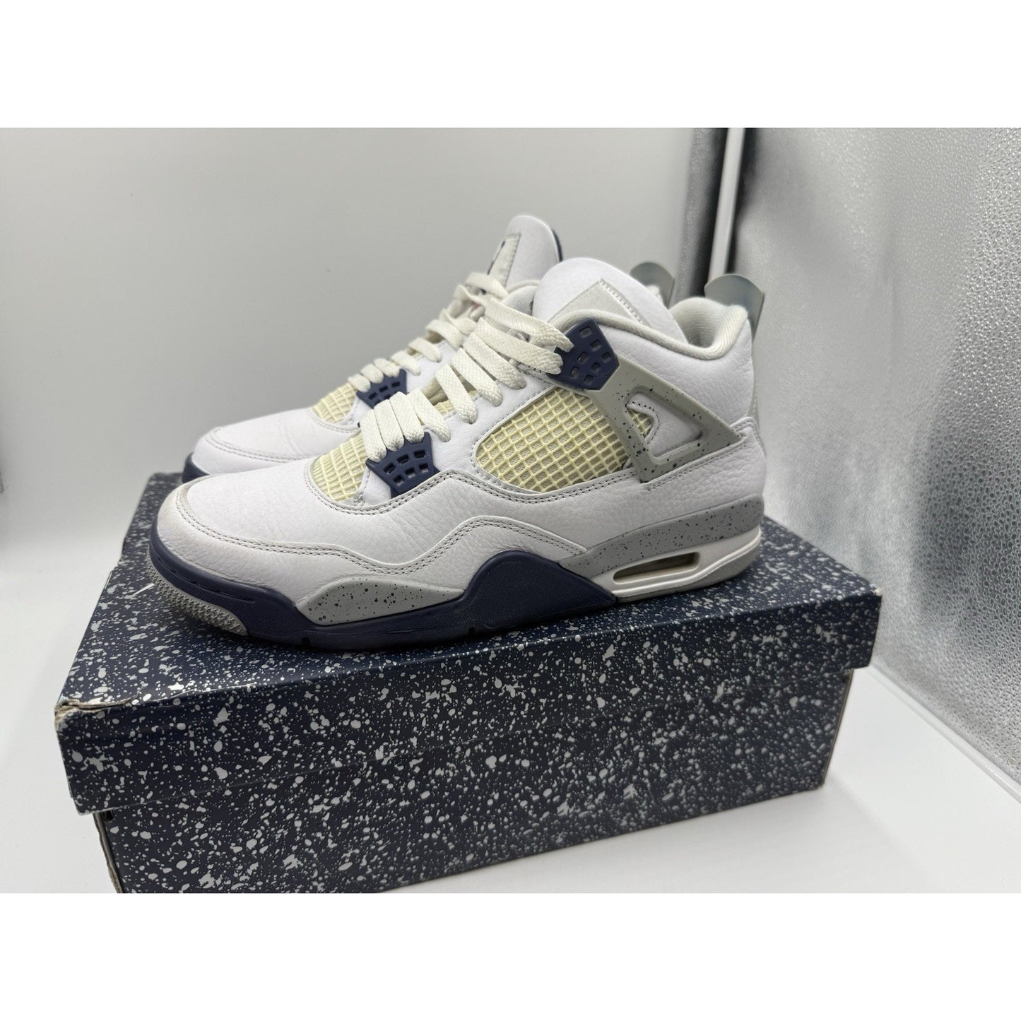 Size 9.5 - Jordan 4 Retro Mid Midnight Navy