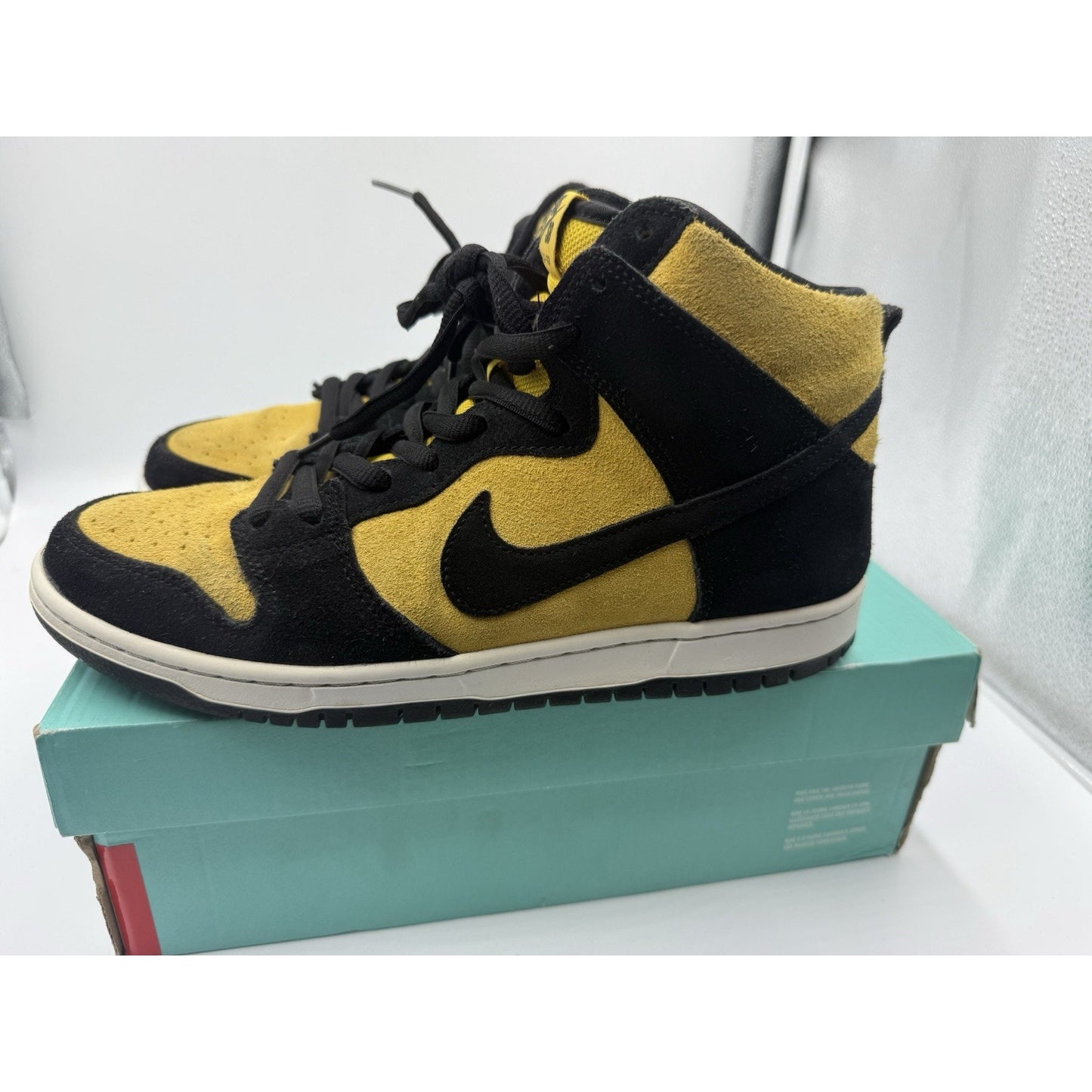 Size 10 - Nike Dunk Pro SB High Reverse Goldenrod