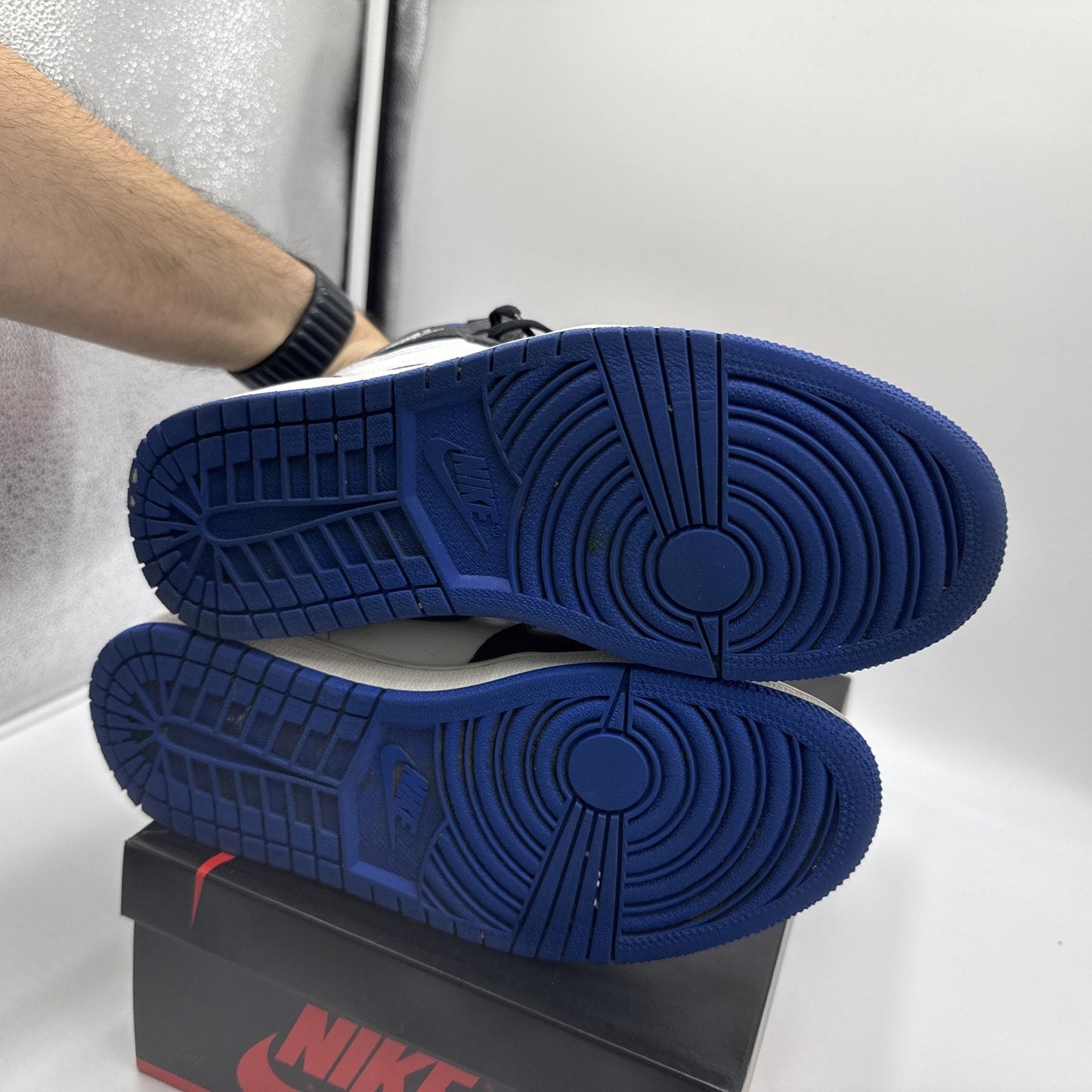 Size 8 - Jordan 1 Retro OG High Royal Toe