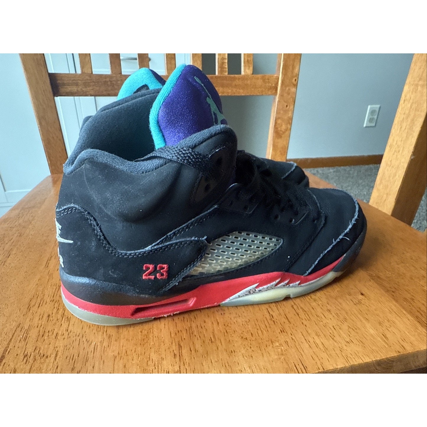 Size 6y Nike Air Jordan 5 Retro Top 3 GS NBS006
