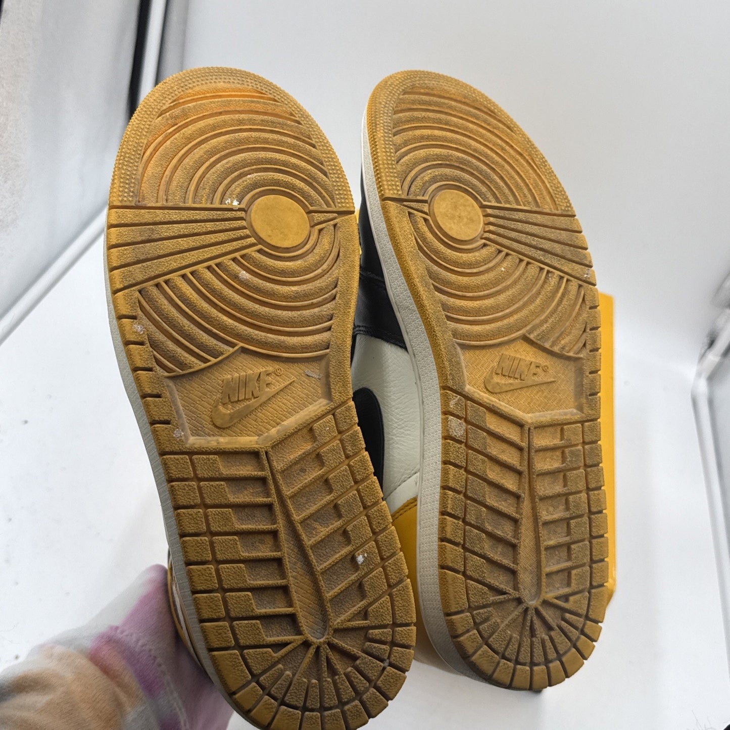 Size 10 - Jordan 1 Retro OG High Yellow Toe