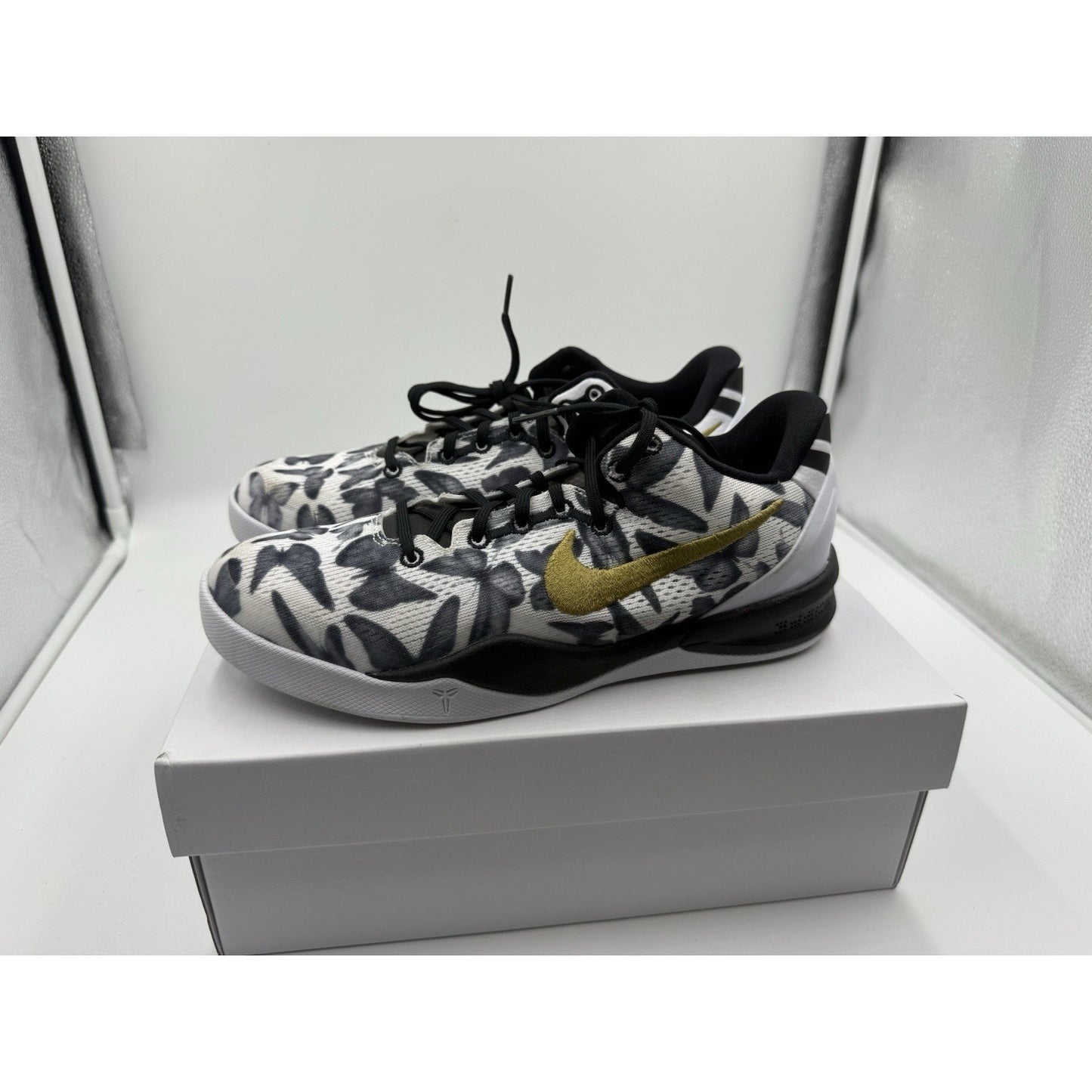 Size 5 (GS) - Nike Kobe 8 Protro Low White Metallic Gold
