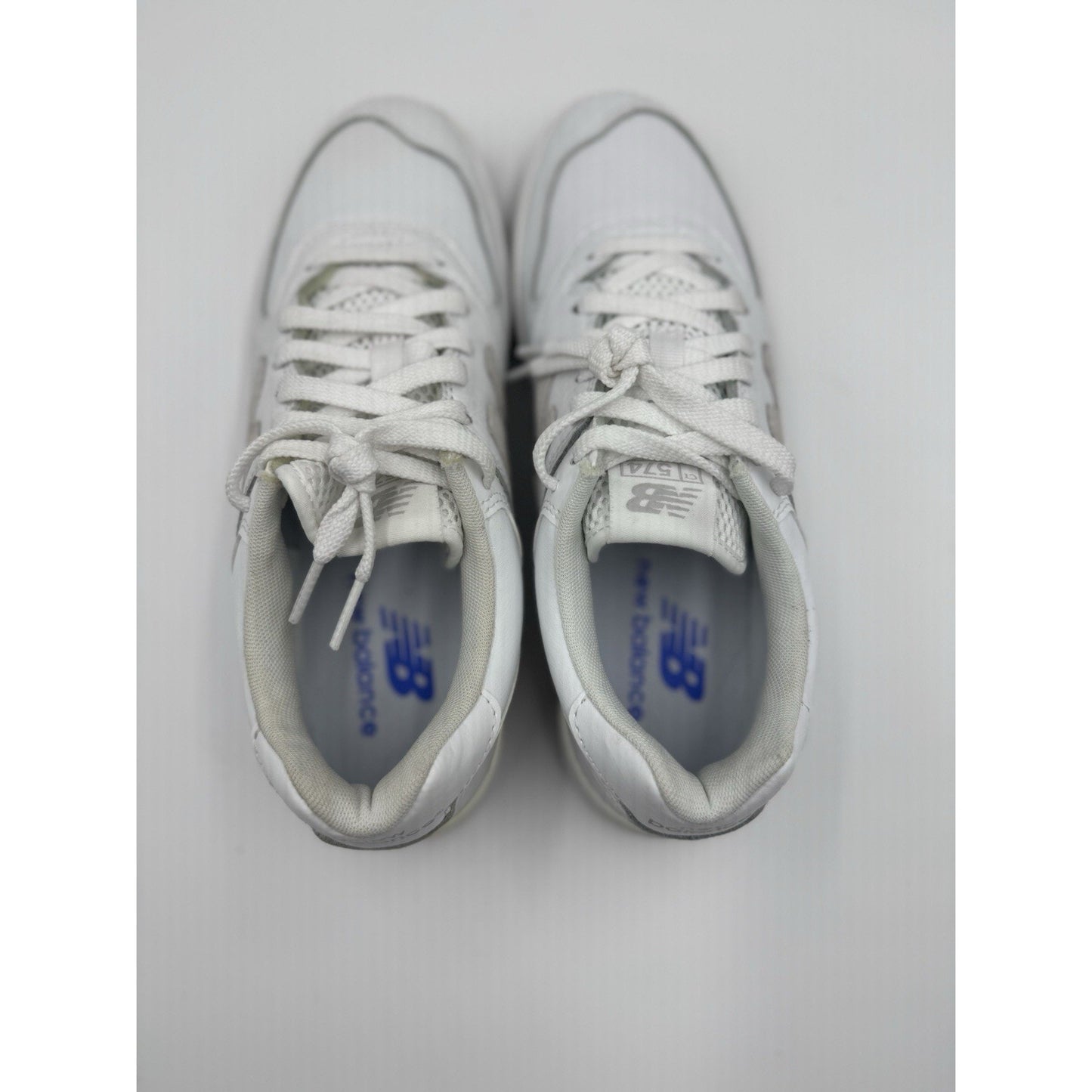 Size 8.5 - New Balance 574 Court France NBS277
