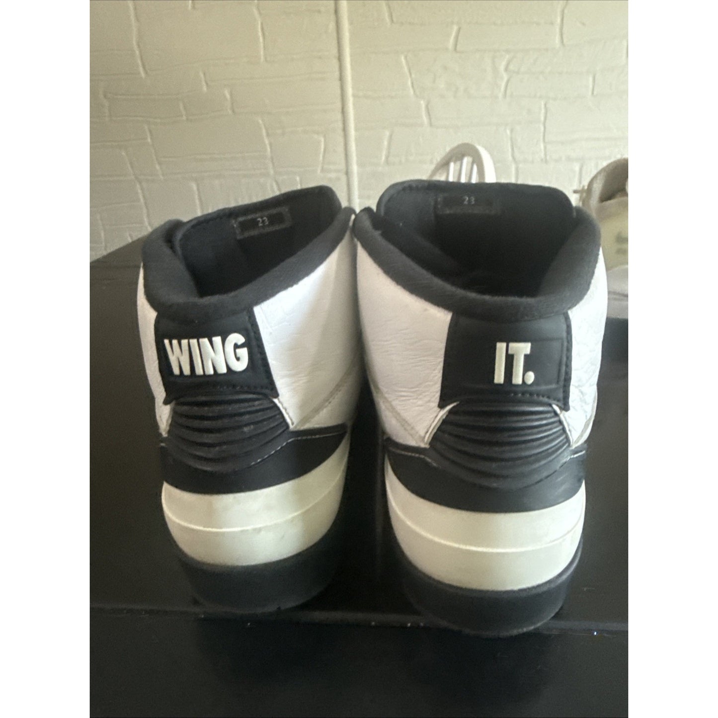 Size 8.5 - Air Jordan 2 Retro Wing It NBS214