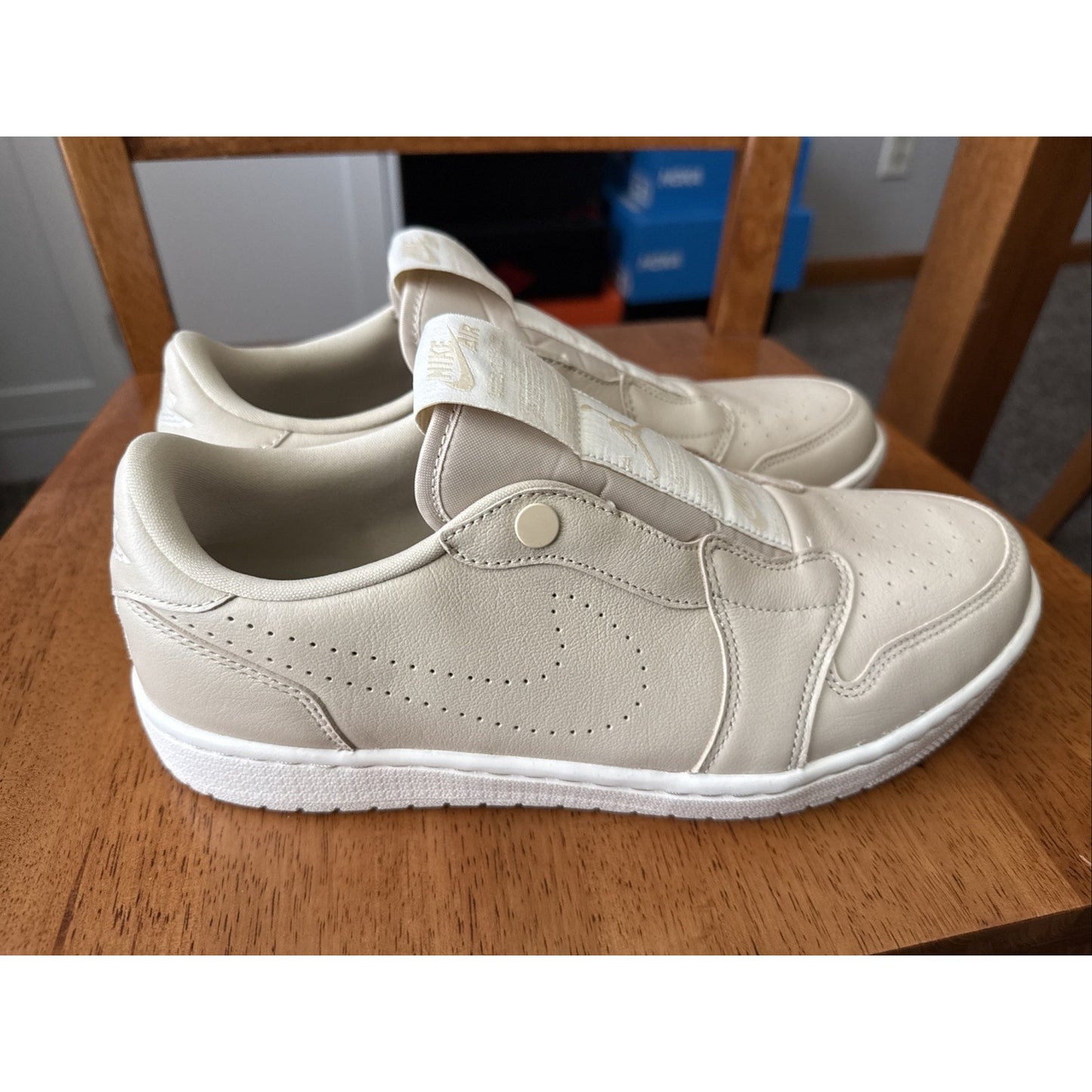 Nike Air Jordan 1 Retro Low Slip On Womens Size 12 Desert Ore Shoes BS127