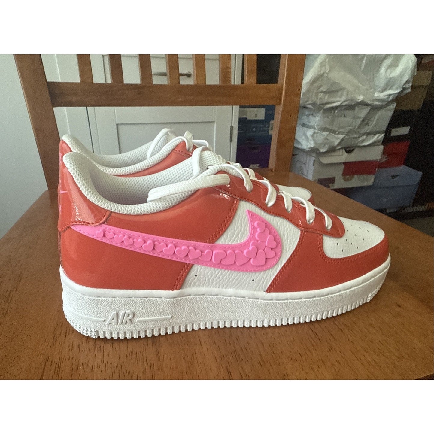 Size 6Y Air Force LV8 1 Valentine’s Day BS161