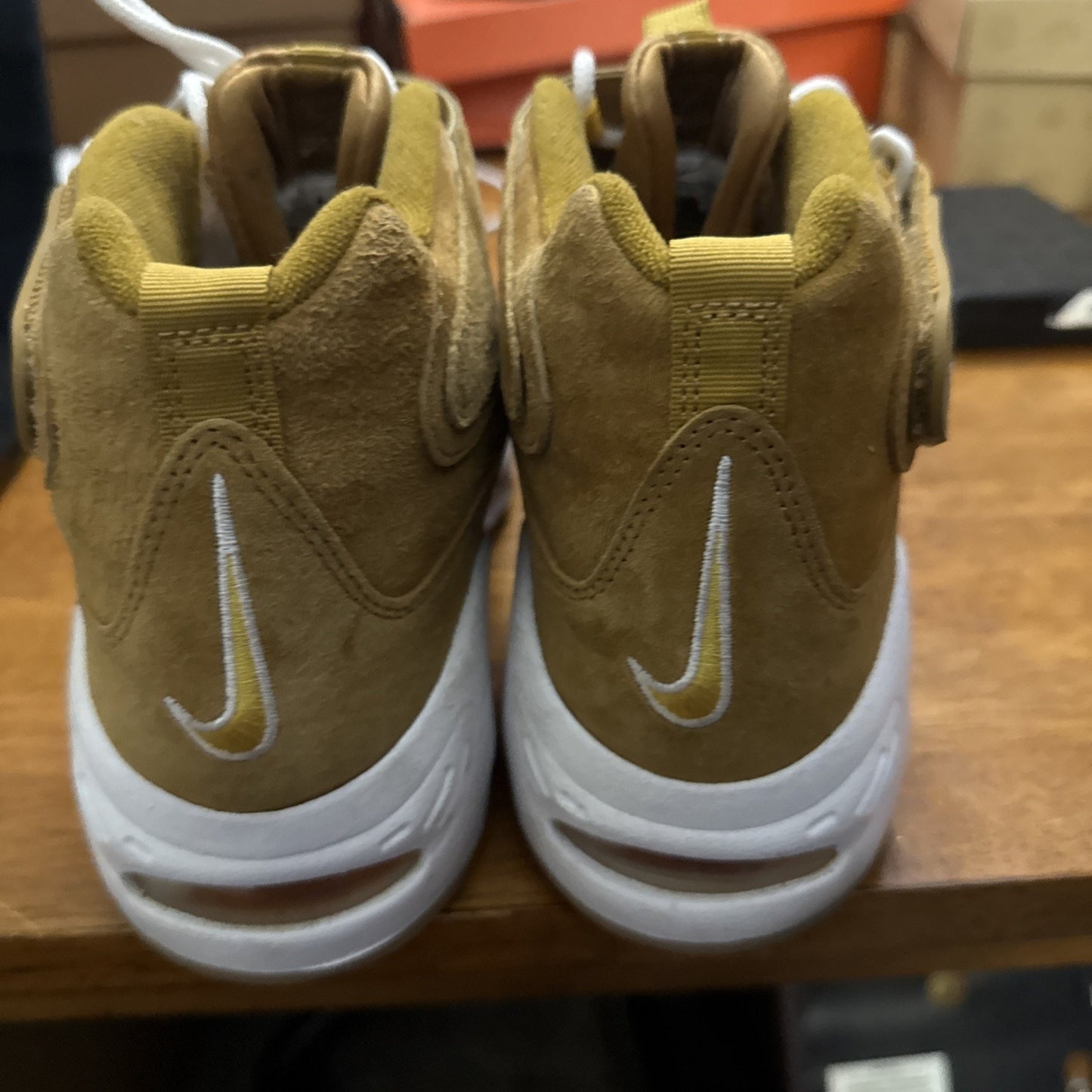 Size 10.5 - Nike Air Griffey Max 1 Wheat BS373