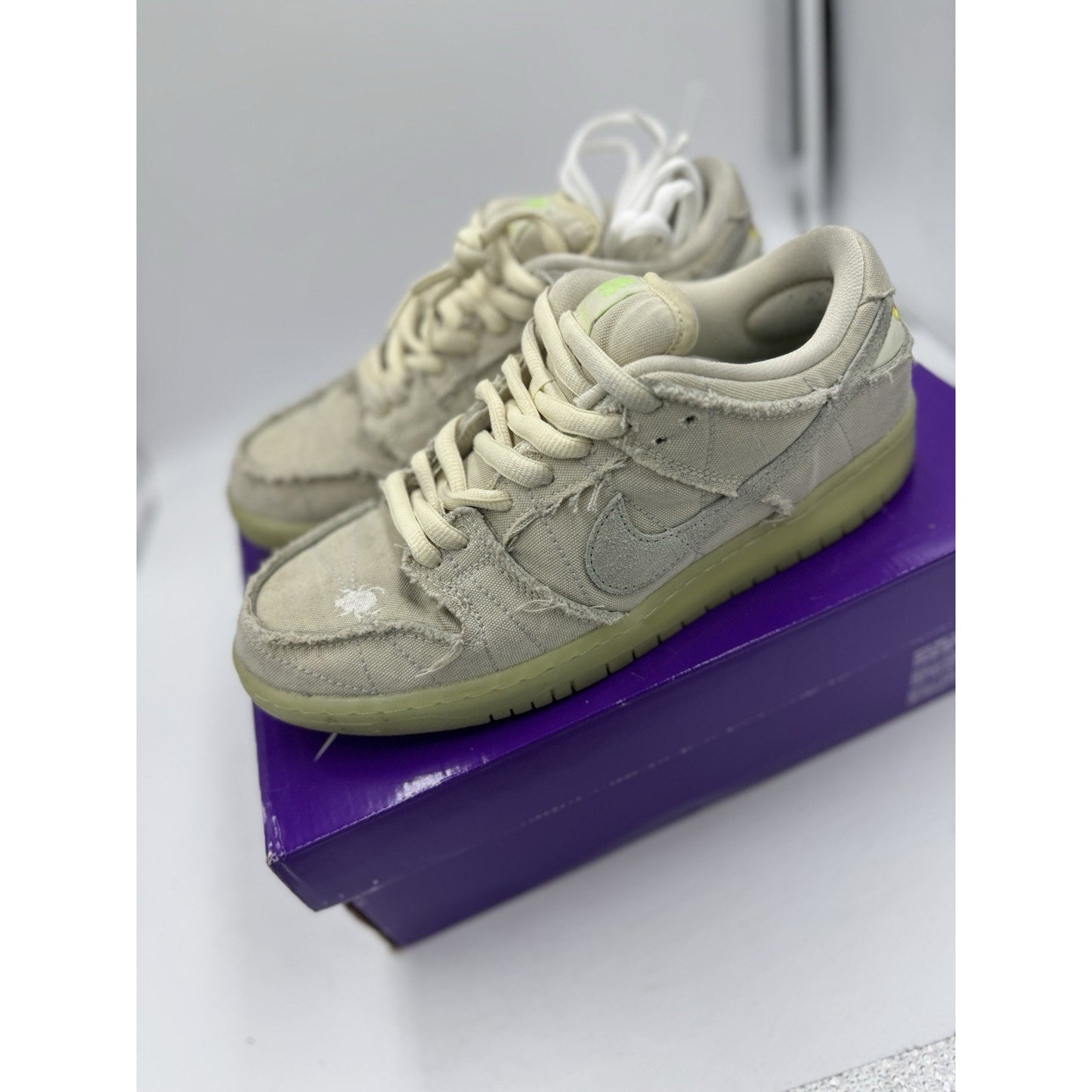 Size 9 - Nike SB Dunk Low Mummy Replacement Box