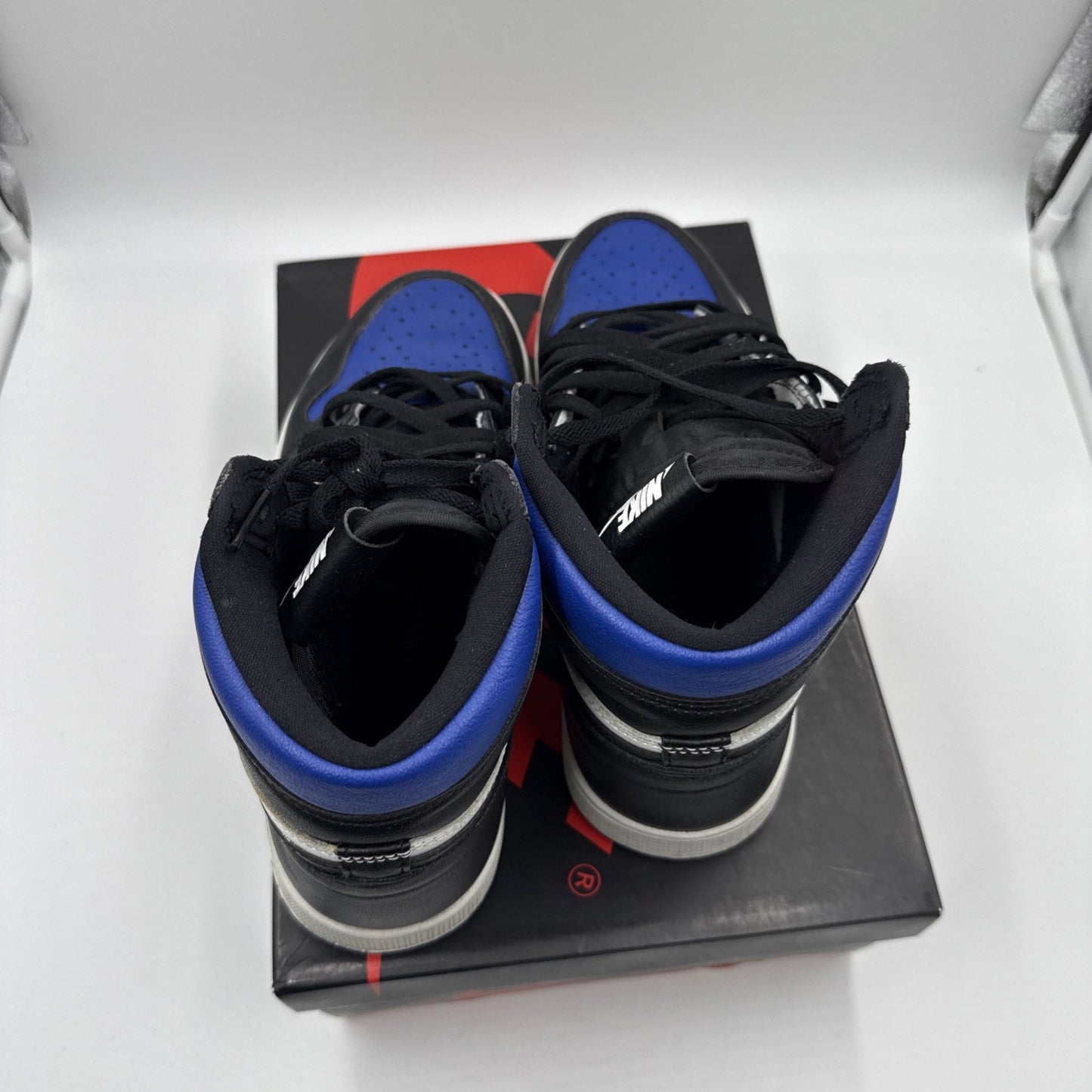 Size 8 - Jordan 1 Retro OG High Royal Toe