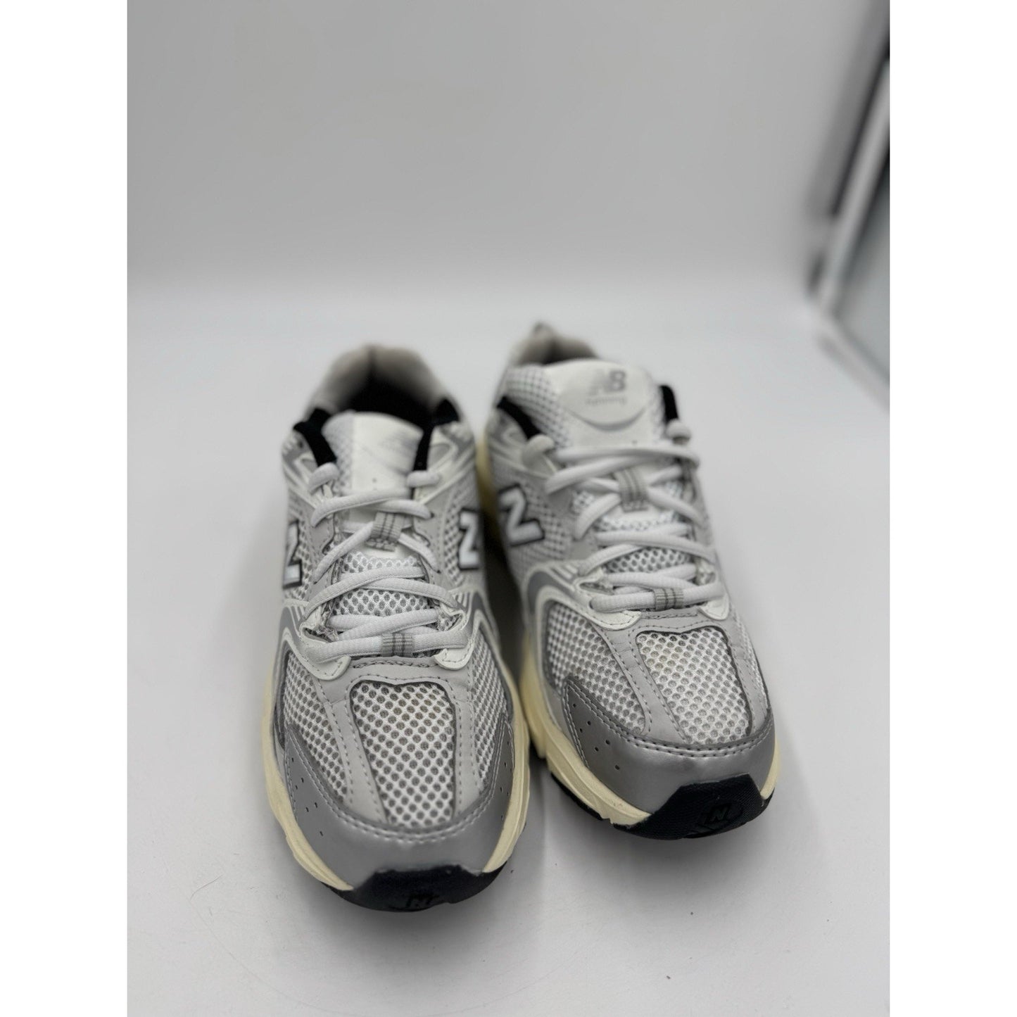 Size 5 - New Balance 530 White Metallic Silver