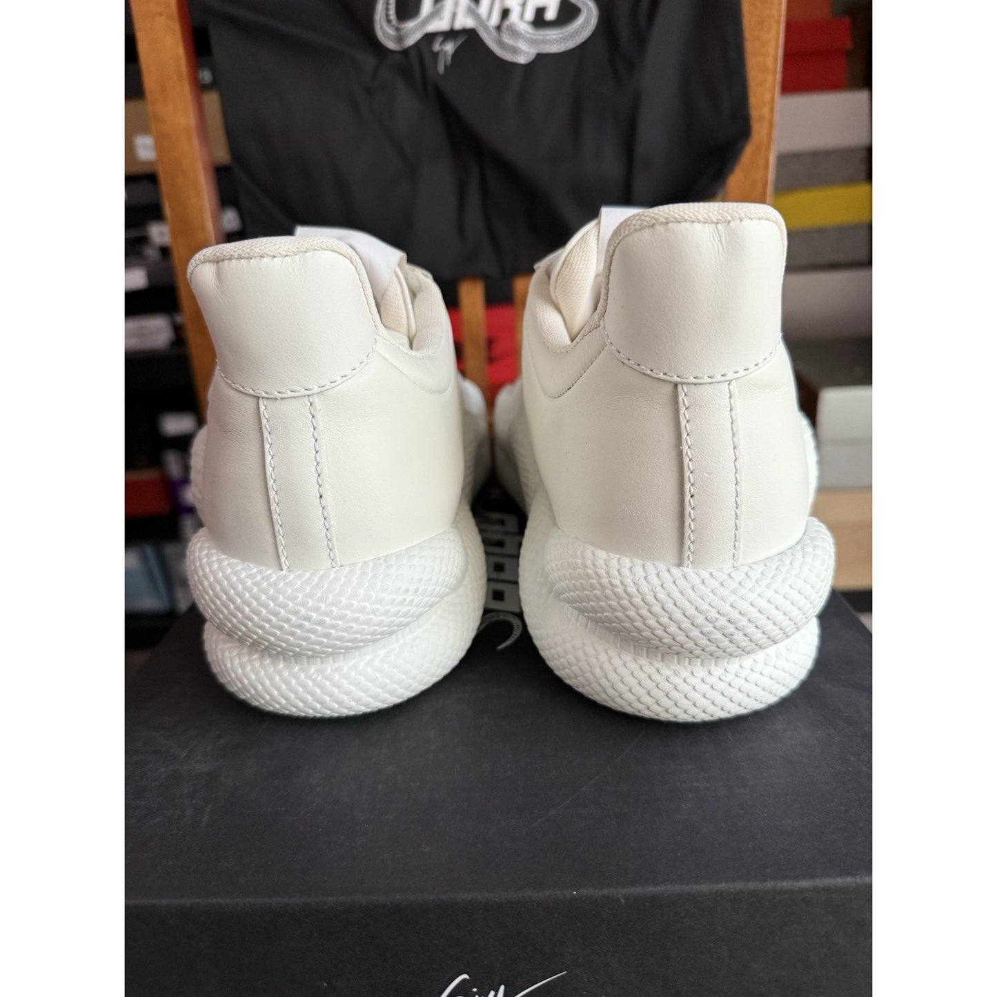 Size EU 43 US 9.5 / 10 - Giuseppe Zanotti Cobras White - RM20035-002 BS358