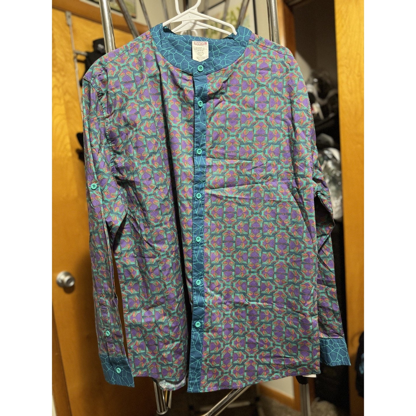 *NEW W/ TAGS* Disney Parks Marvel Black Panther African L.S. Button Down