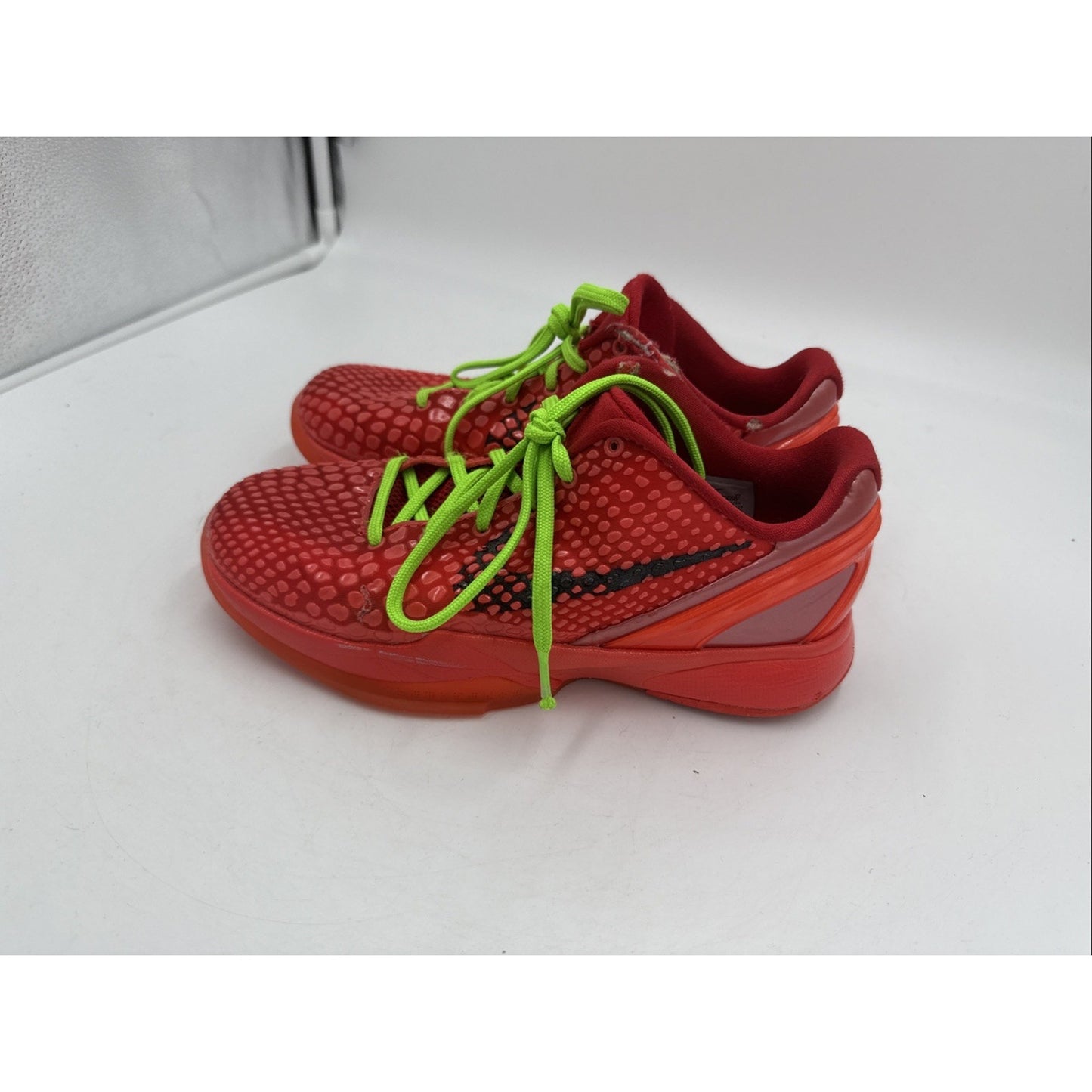 Size 5y Nike Kobe 6 Proto Reverse Grinch FV9676-600