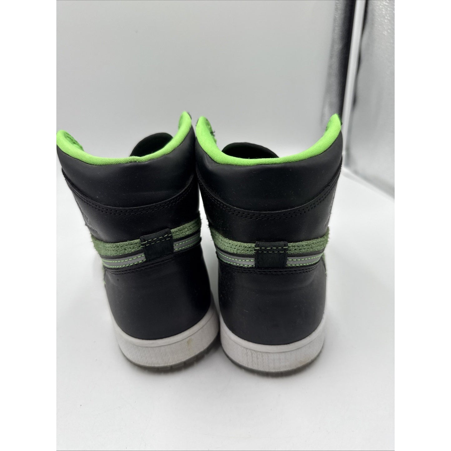 Size 10.5 - Air Jordan 1 Zoom High Zen Green