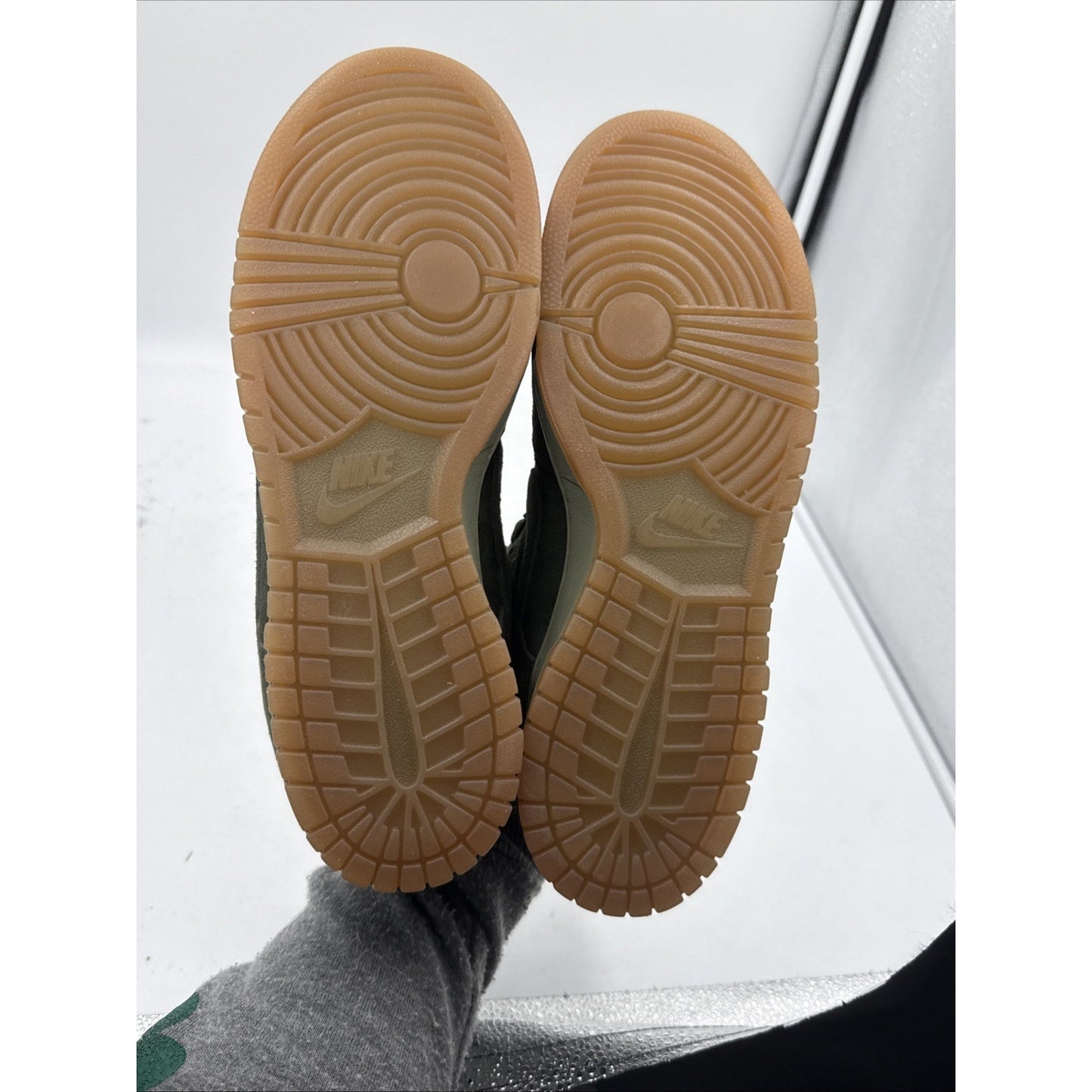 Size 9.5 - Nike Dunk SB Pro B Low Sequoia