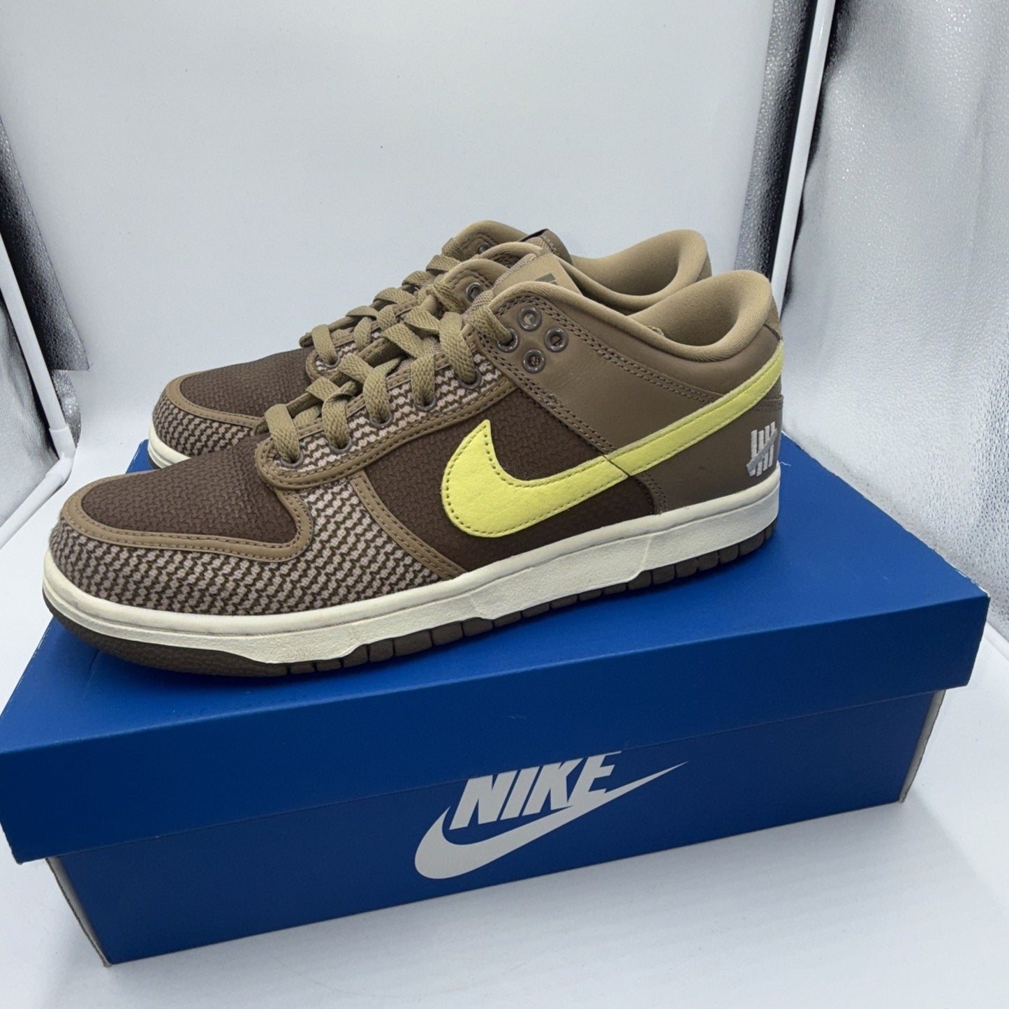 Size 8.5 - Nike Undefeated x Dunk SP Low Canteen