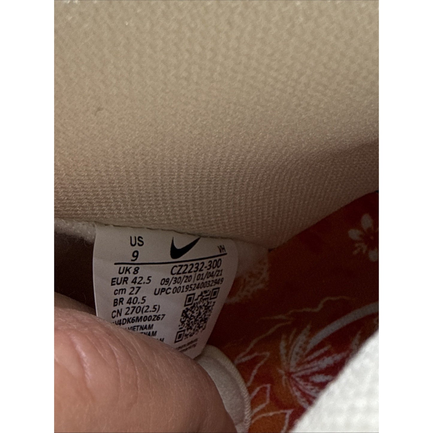 Size 9 - Nike Dunk SB High Maui Wowie