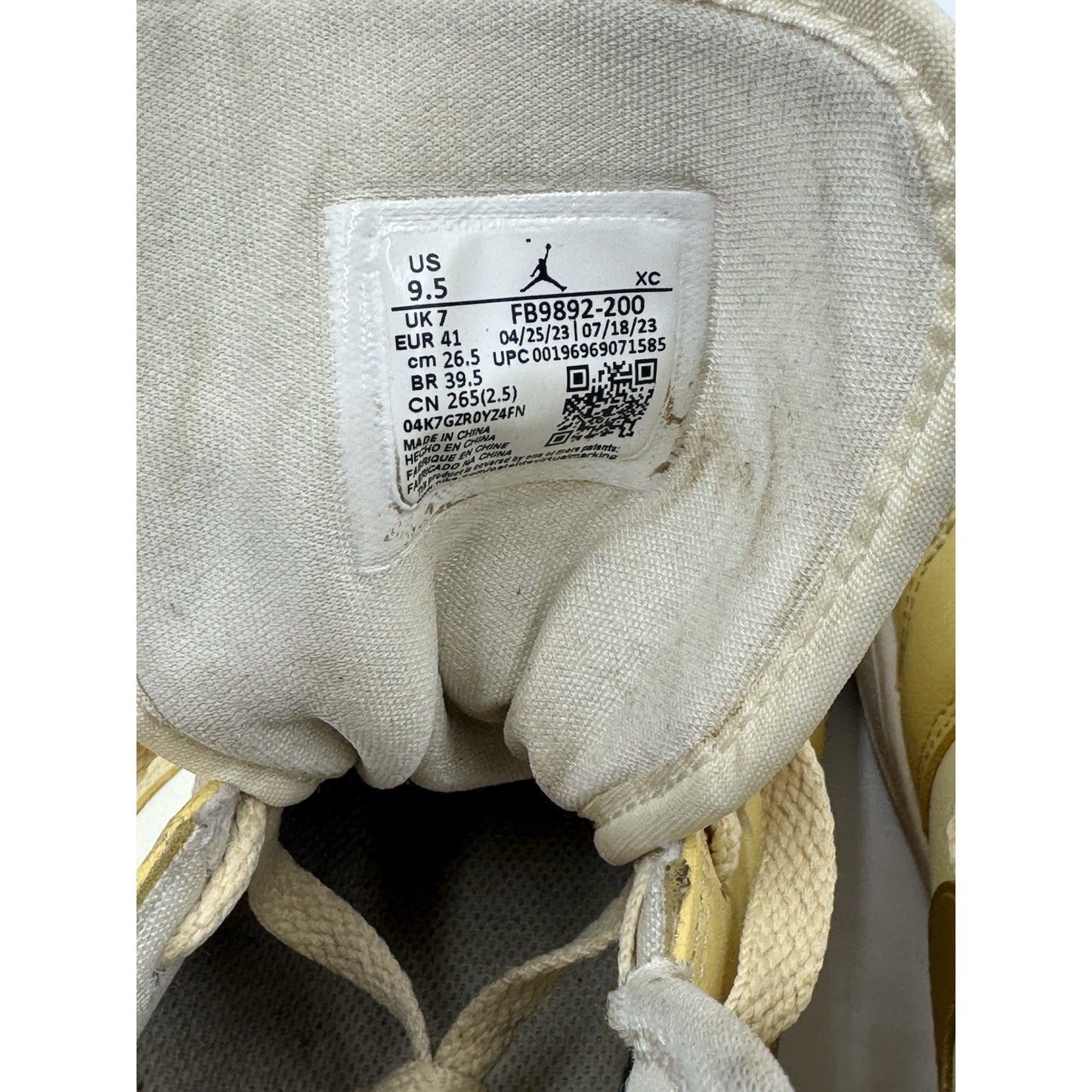 Size 9.5 - Air Jordan 1 Mid Pale Vanilla Gold W NBS320
