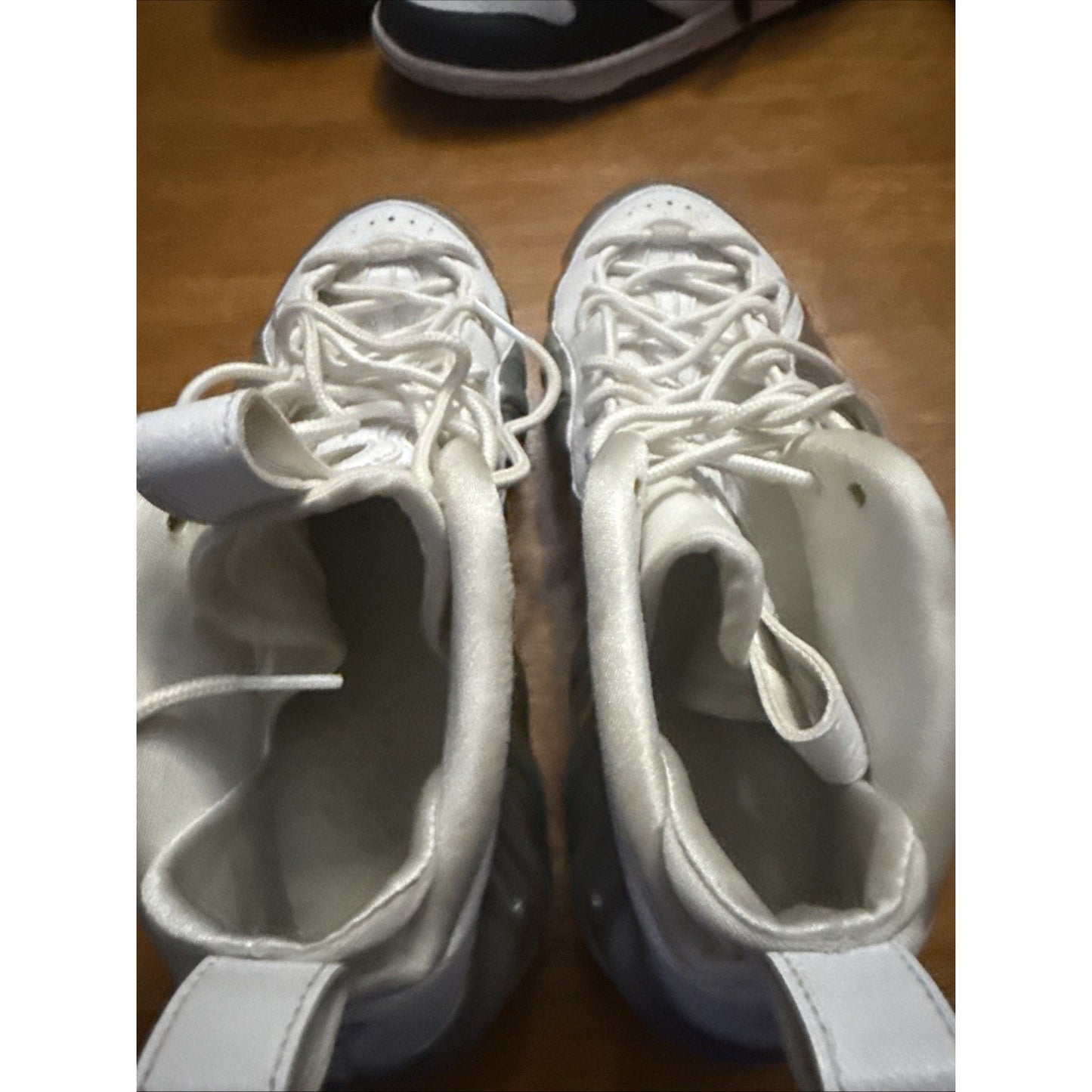 Size 8.5 - Nike Air Foamposite One Chrome W BS423