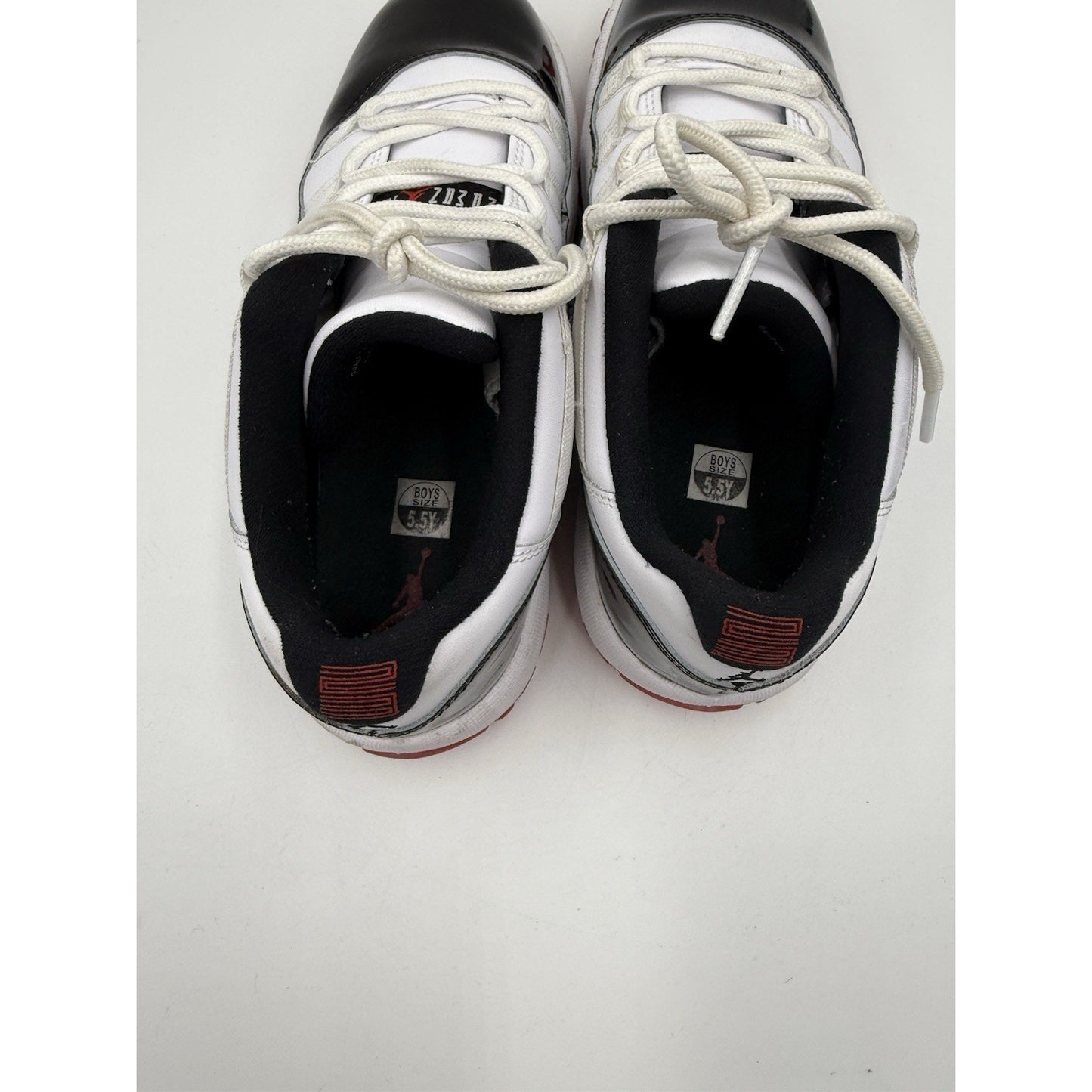 Size 5.5 (GS) - Jordan 11 Retro Mid Concord-Bred
